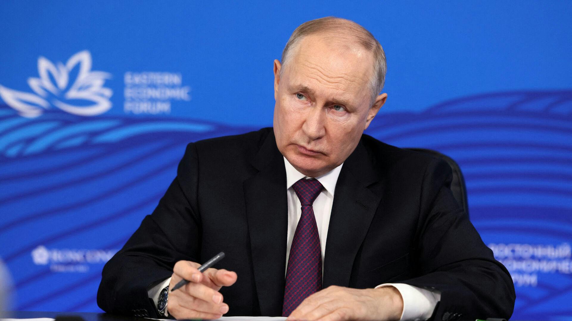 Vladimir Putin mødes onsdag med Nordkoreas leder, Kim Jong-un, til et fælles møde.