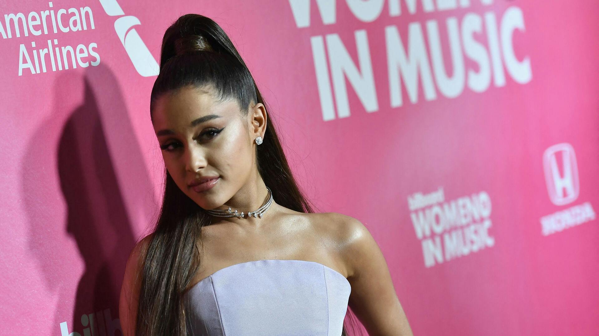 Ariana Grande har for nyligt indrømmet, at hun har brugt massevis af fillers og botox.