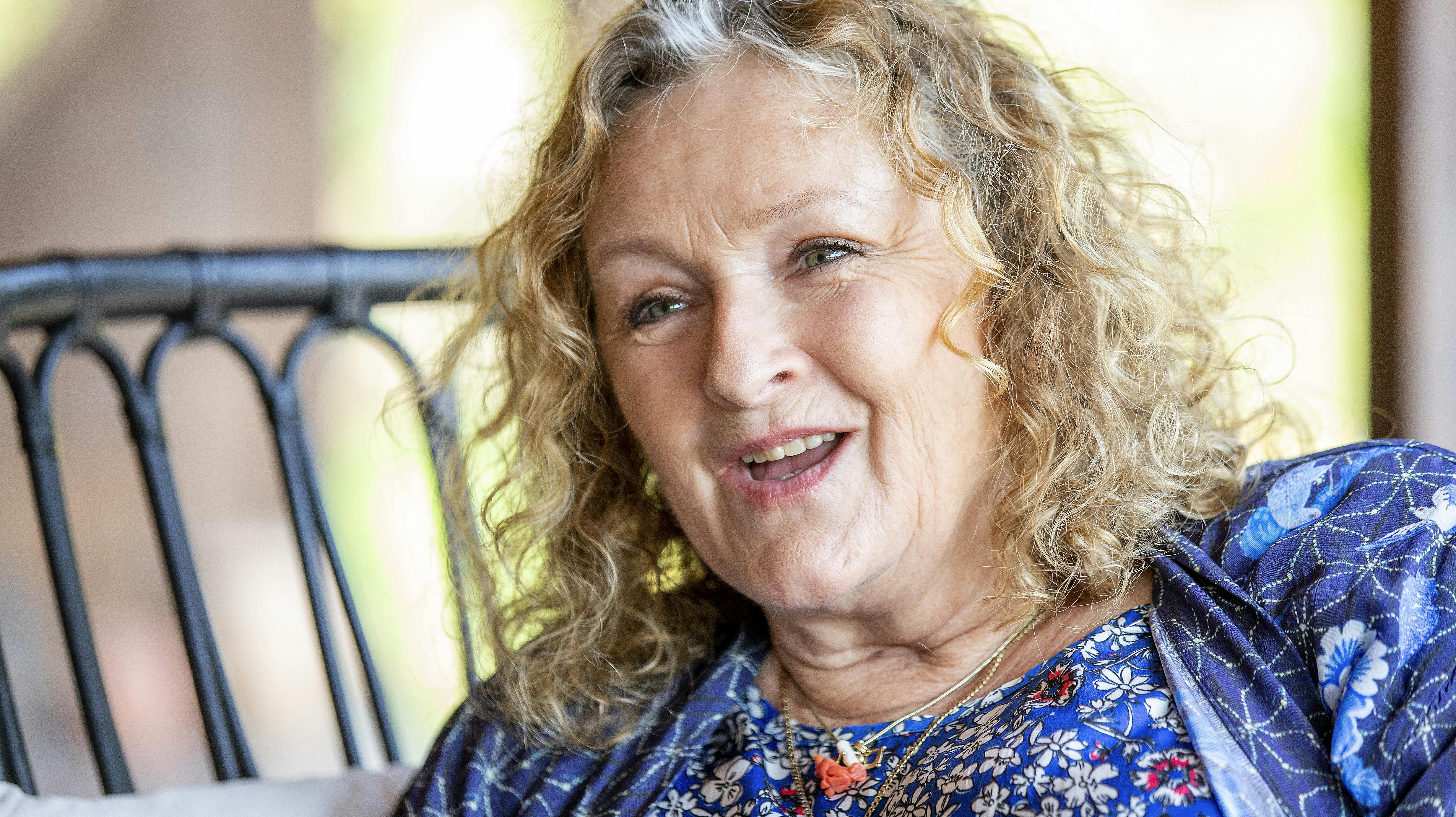 70-årige Kirsten Lehfeldt har stadig meget at leve for og vælger at se lyst på tilværelsen.