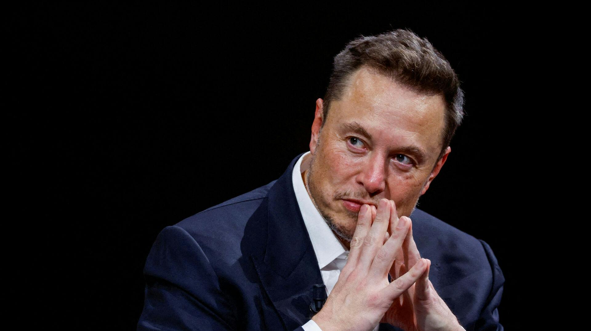 Ny biografi om Elon Musk leverer flere vilde bomber om den exentriske forretningsmand.