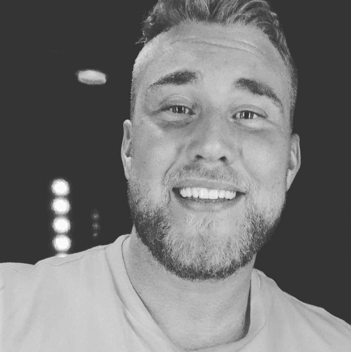 Jonas Aarseth Henriksen blev myrdet den 17. august. Knap en måned senere er en mand nu sigtet for drab.&nbsp;
