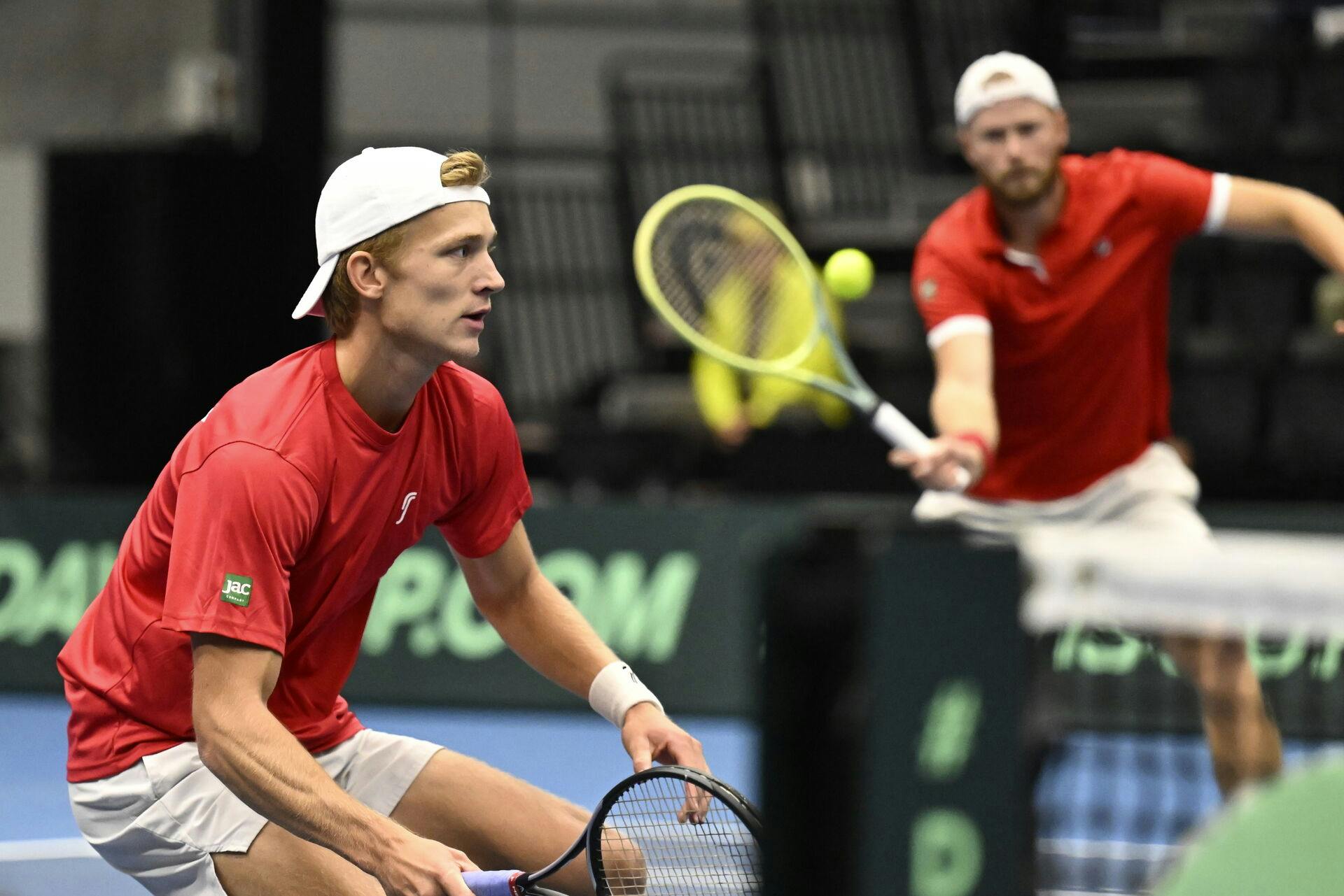 Christian Sigsgaard og Johannes Ingildsen leverede en brav kamp mod Brasilien.