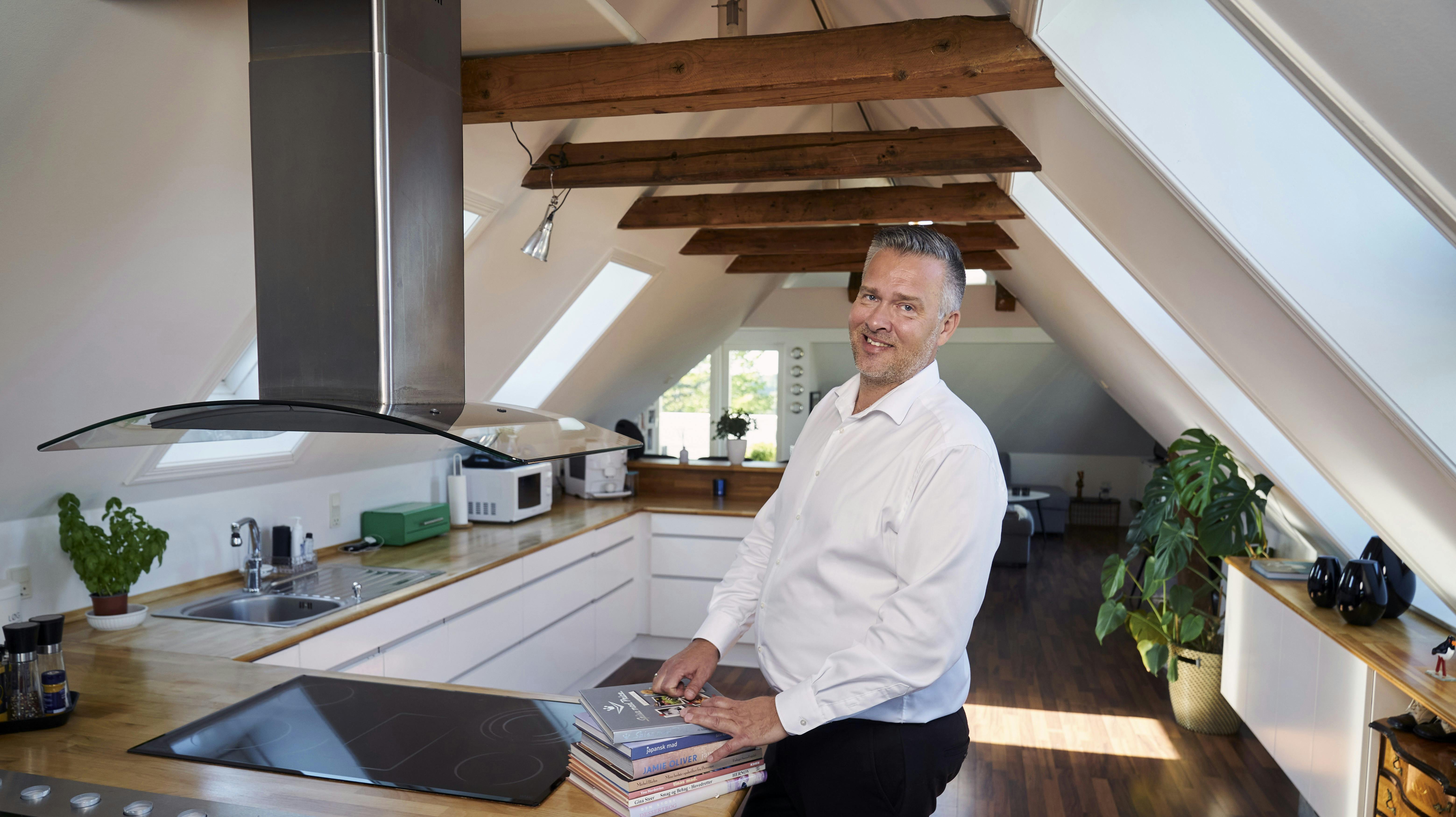 Martin Brodersen, 46, drømmer om at flytte tilbage til Færøerne, hvor han tidligere har boet.