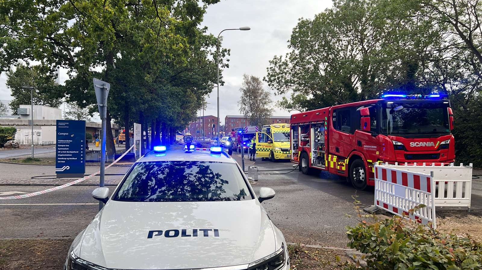 Større beredskab på grund af brand i villa i Frederikssund.