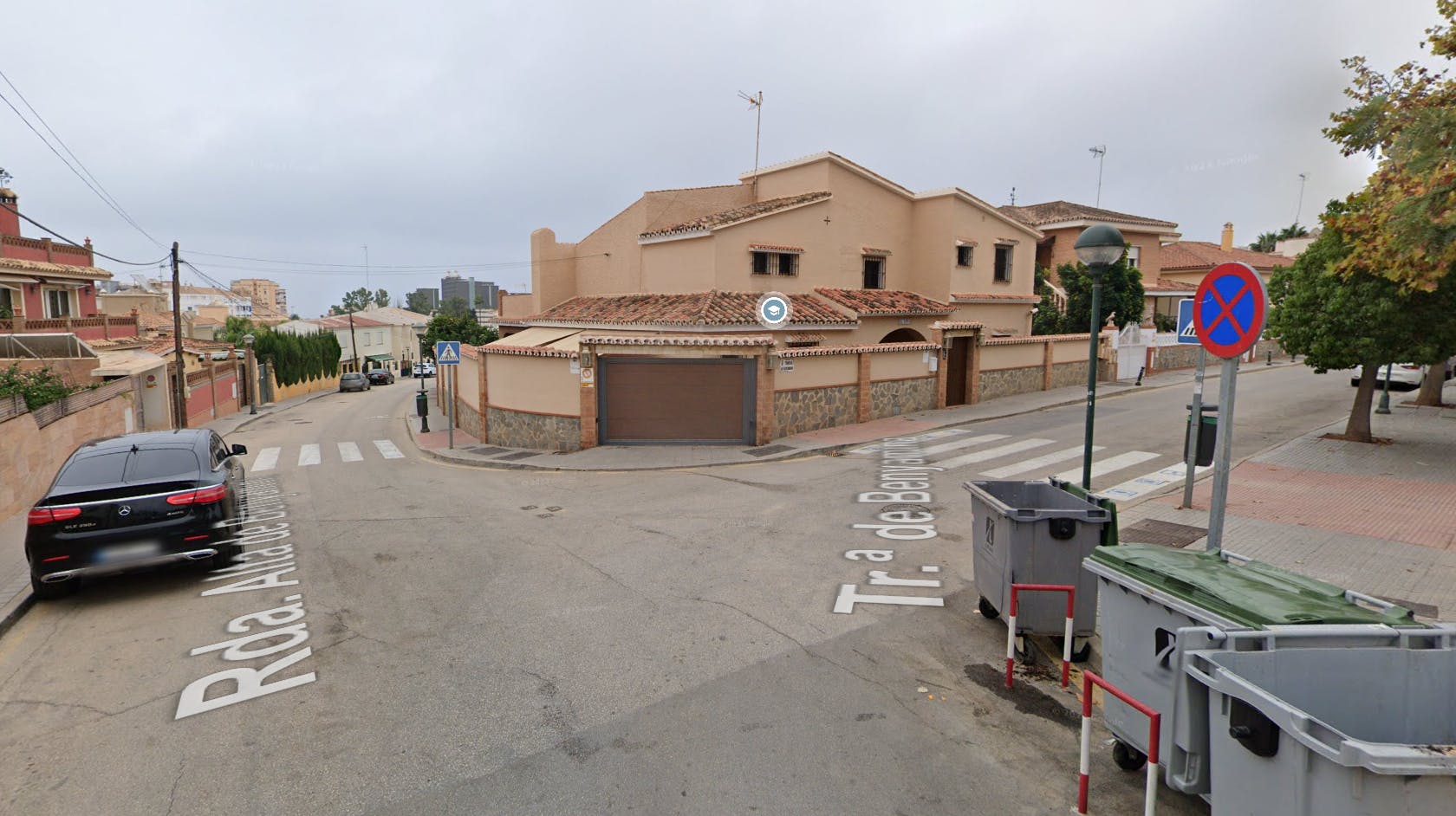 Det er i dette område i den spanske by Torremolinos, at den 21-årige kvinde blev fundet af en forbipasserende.&nbsp;