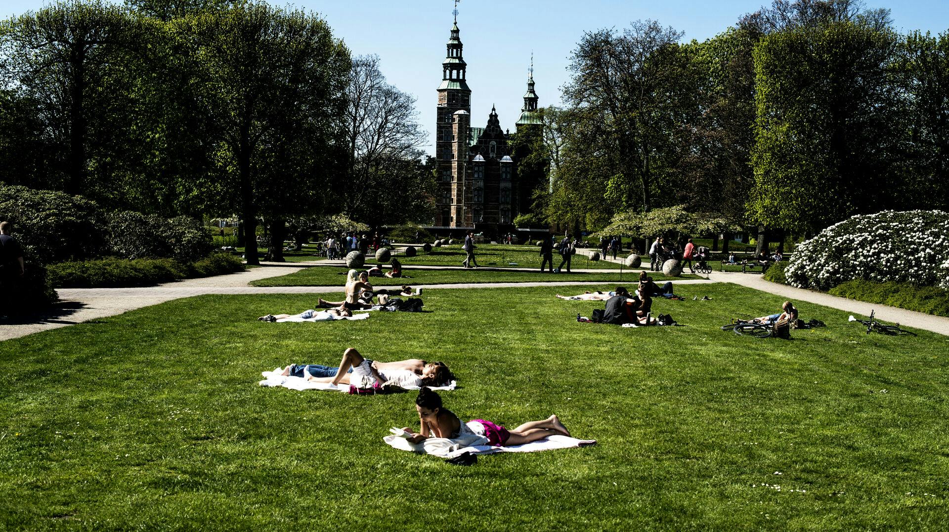 Det kan godt være, der kun er 11 dage til oktober. Men det sommerlige vejr er altså ikke slut endnu.