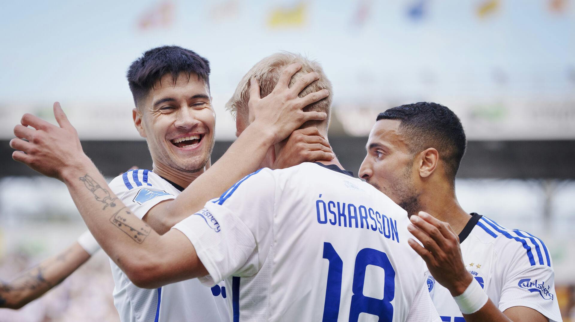 Der er forhåbentlig masser af smil på læberne, når FC København-spillerne træder på banen i aften. 