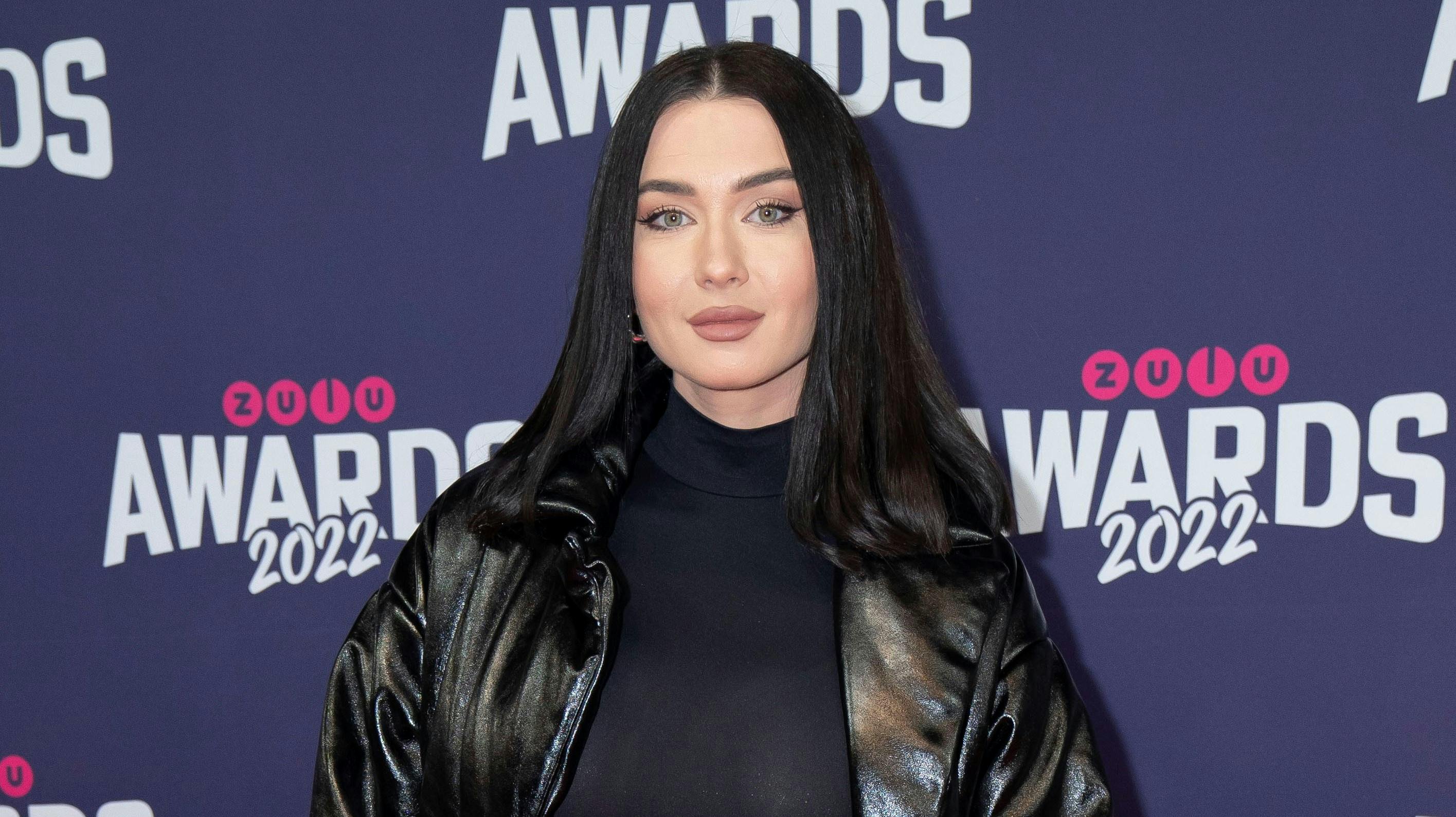 Irina Olsen nye podcast kommer til at handle om en blanding af glam, familieliv og aktivisme.