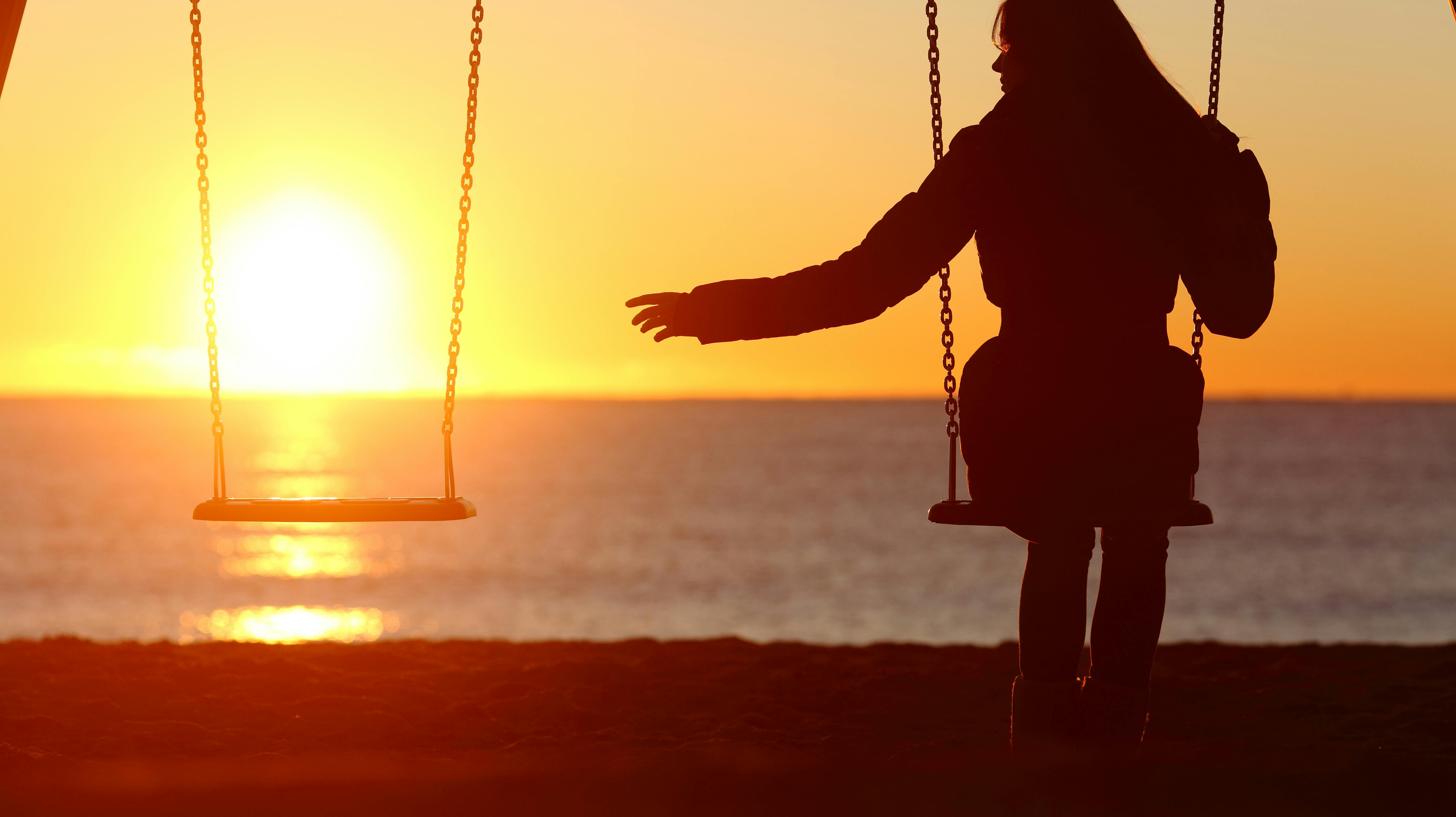 Ifølge et nyt borgerforslag bør alle forældre med børn under 18 år kunne få fire måneders sorgorlov, hvis de mister deres partner.