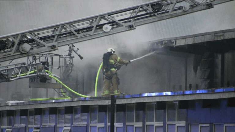 Brand i øldepot
