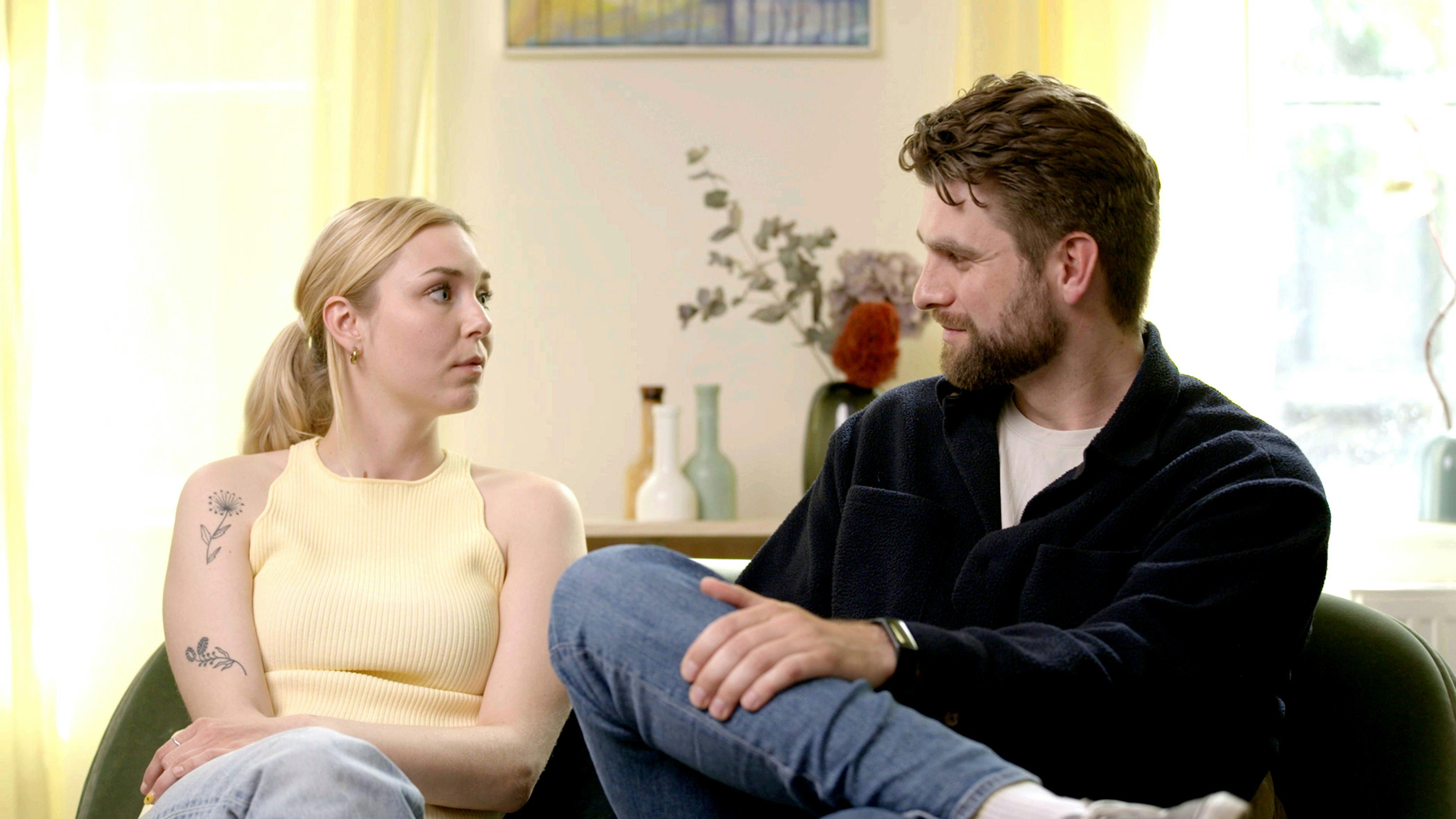 Sara og Rasmus har en tydelig kemi i "Gift ved første blik".