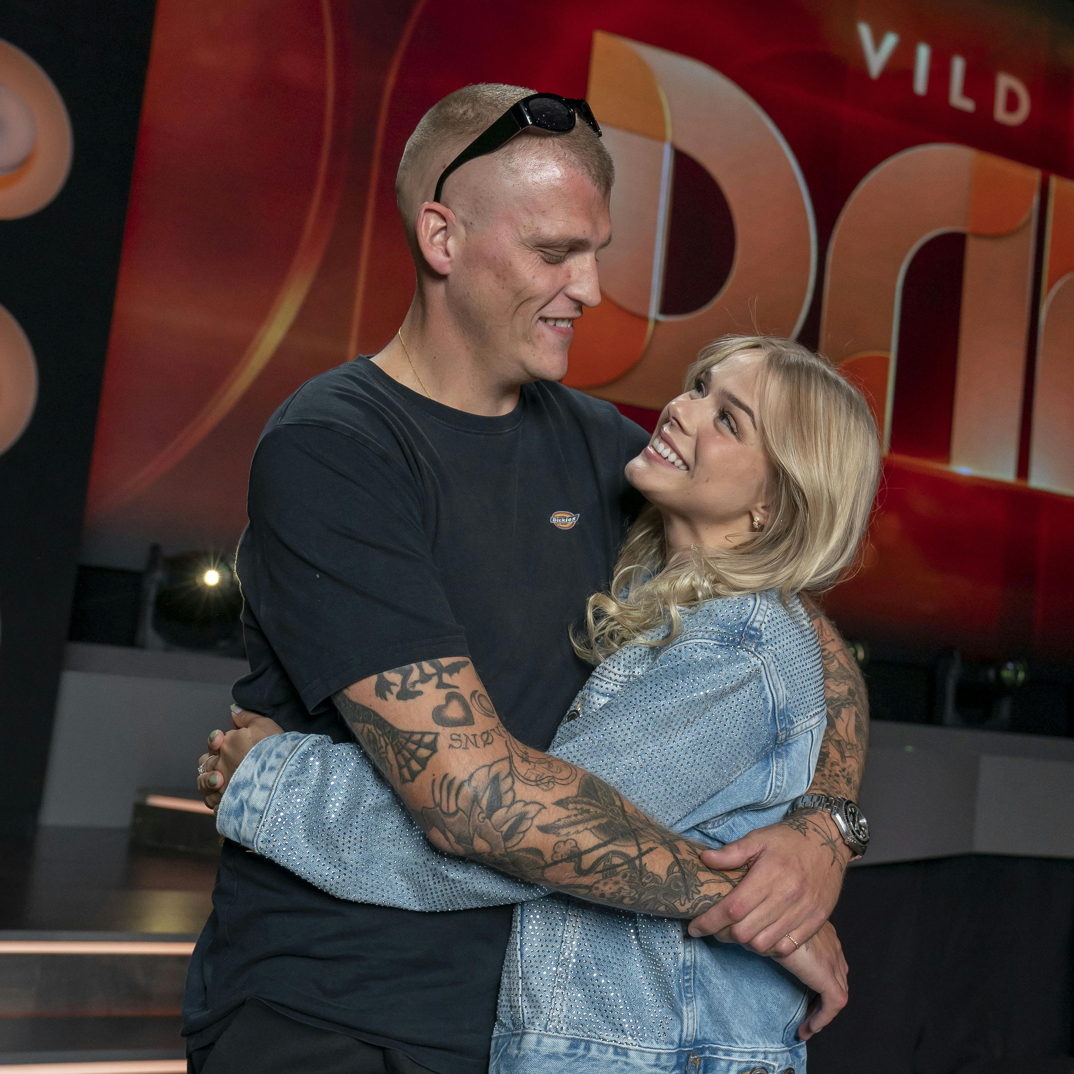 Sebastian Bull har netop udgivet sin 3. single. Sangen "Når En Dansker Danser" kommer på gaden samme dag som han får debut på "Vild med dans".