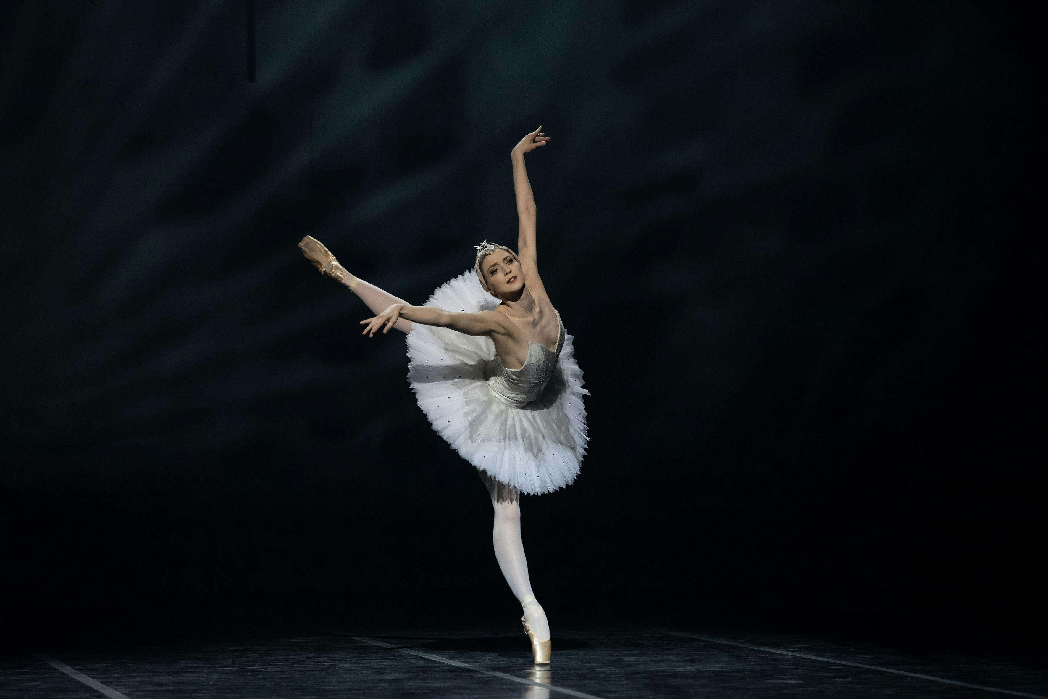 Den danske balletdanserinde Astrid Elbo har høstet priser i flere år, og nu er hun også udnævnt som solodanser på Den Kongelige Ballet 