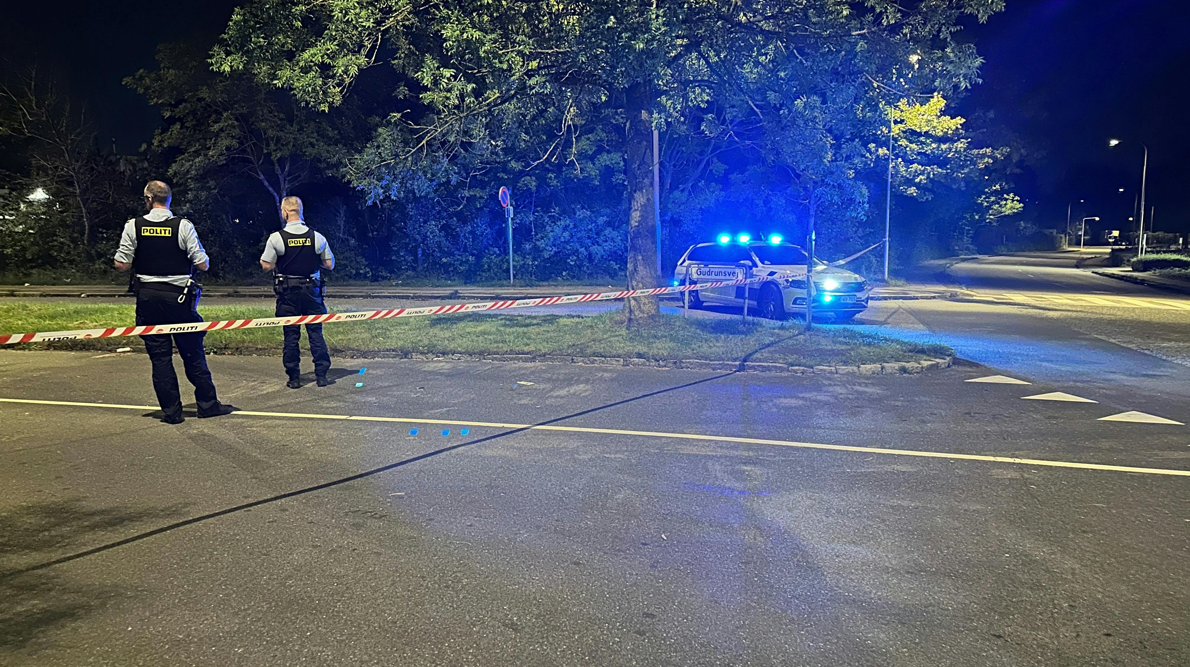 Politiet har spærret et større område af i forbindelse med undersøgelser af et mistænkeligt forhold i Gellerupparken.