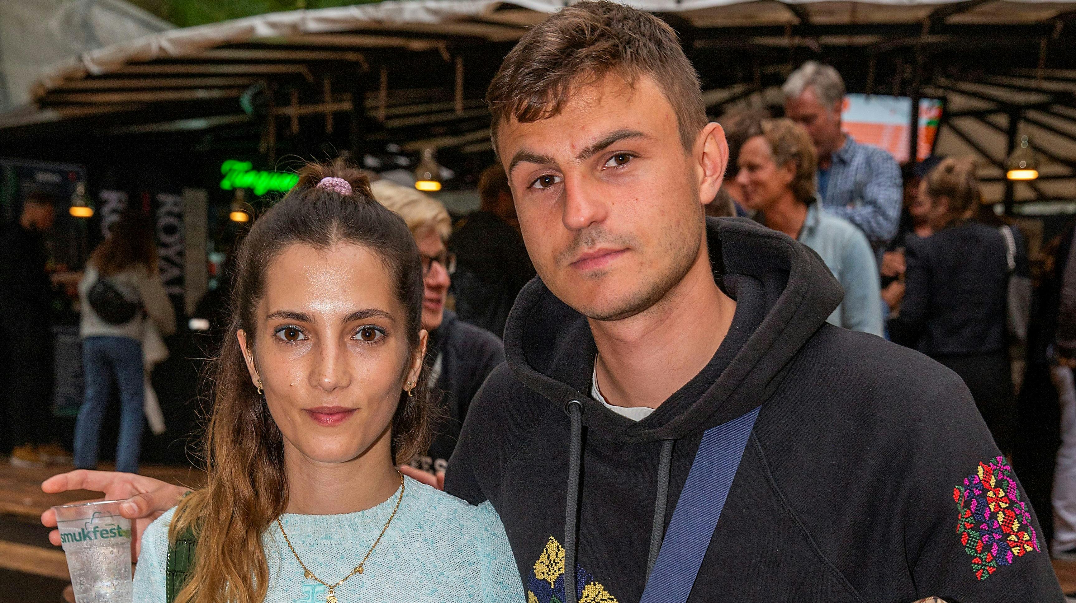 Sarah-Sofie Boussnina og Louis Samson kan snart nyde morgenkaffen på altanen i deres nye Frederiksberg-lejlighed.