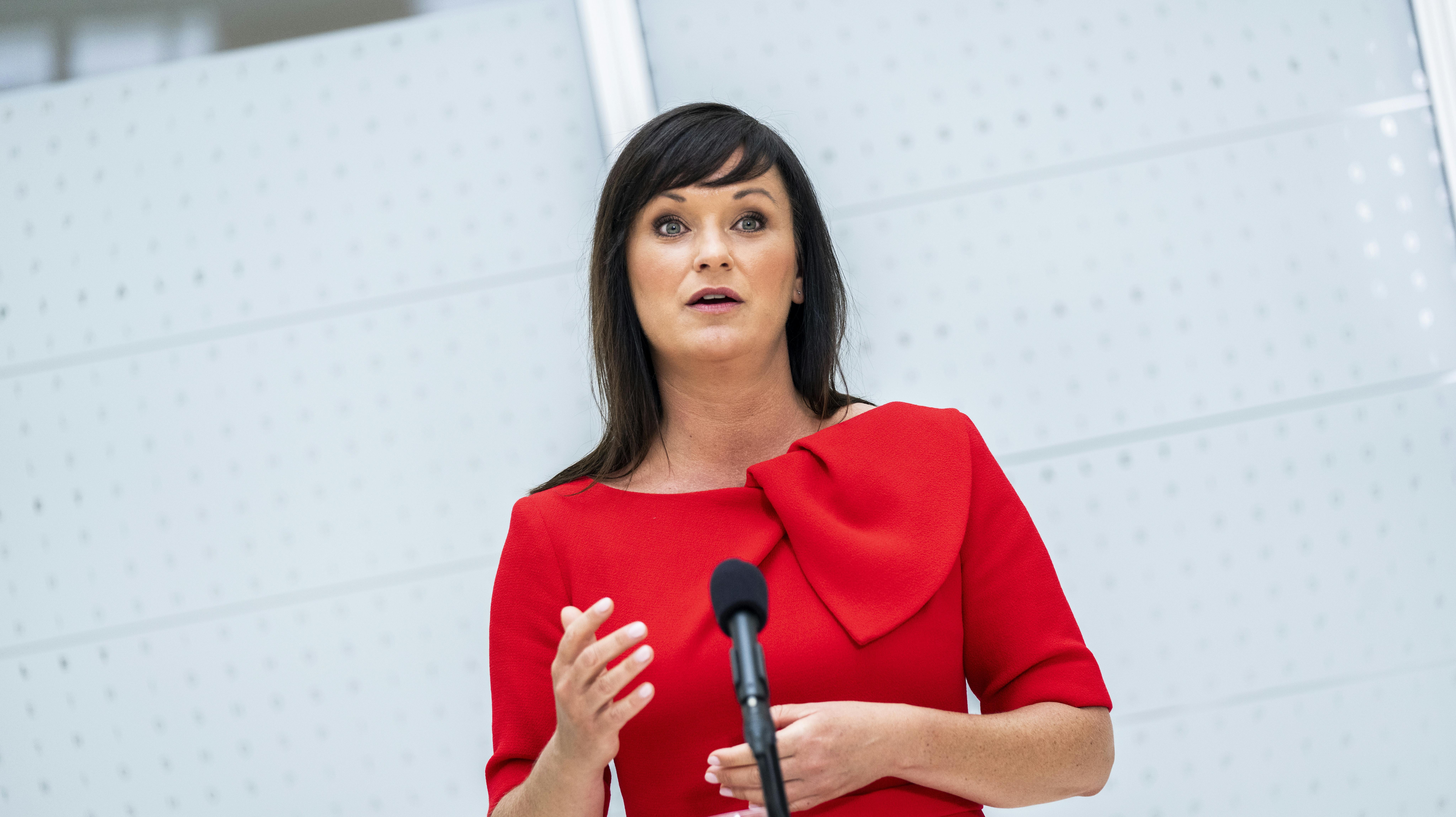 Indenrigs- og sundhedsminister Sophie Løhde fortæller, at regeringen endnu ikke har besluttet, hvor en eventuel ny abortgrænse skal lægges