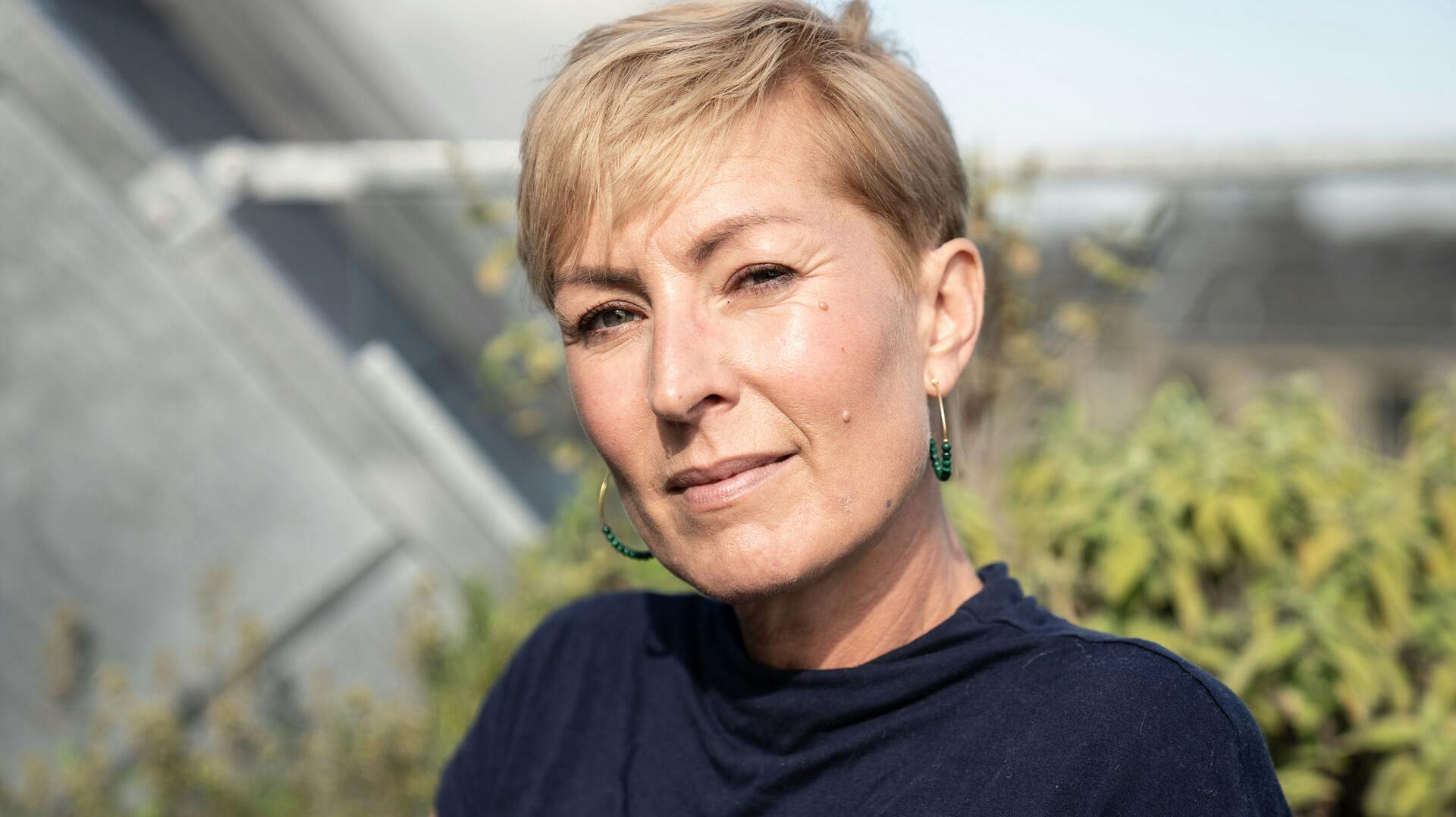 Journalist og studievært Cecilie Beck fotograferet i sin lejlighed i København den 22. september 2020.. (Foto: Emil Helms/Ritzau Scanpix)