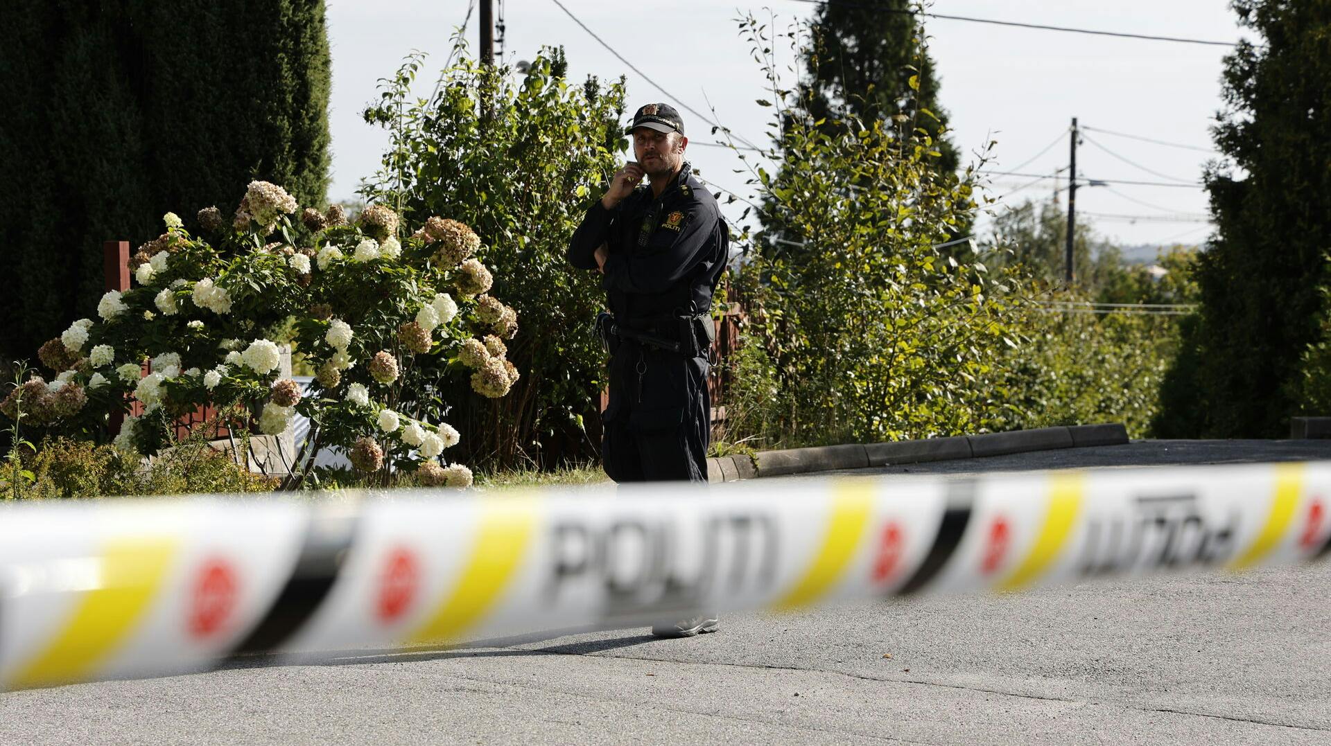 Kristiansand 20230927. Politi og ambulanse har rykket ut til en adresse i Vågsbygd i Kristiansand etter en voldshendelse. Foto: Tor Erik Schrøder / NTB
