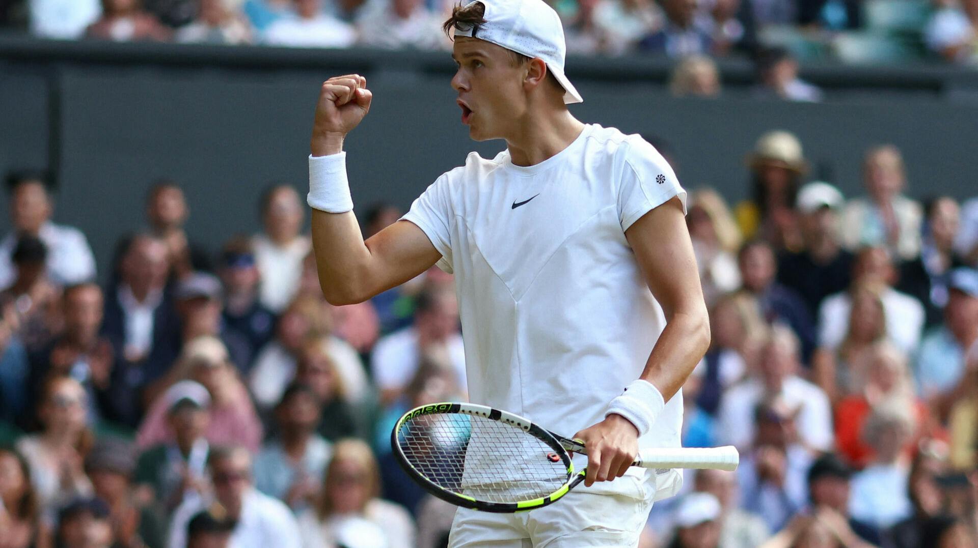 Holger Rune kan glæde sig over sin første sejr siden 10. juli i år.