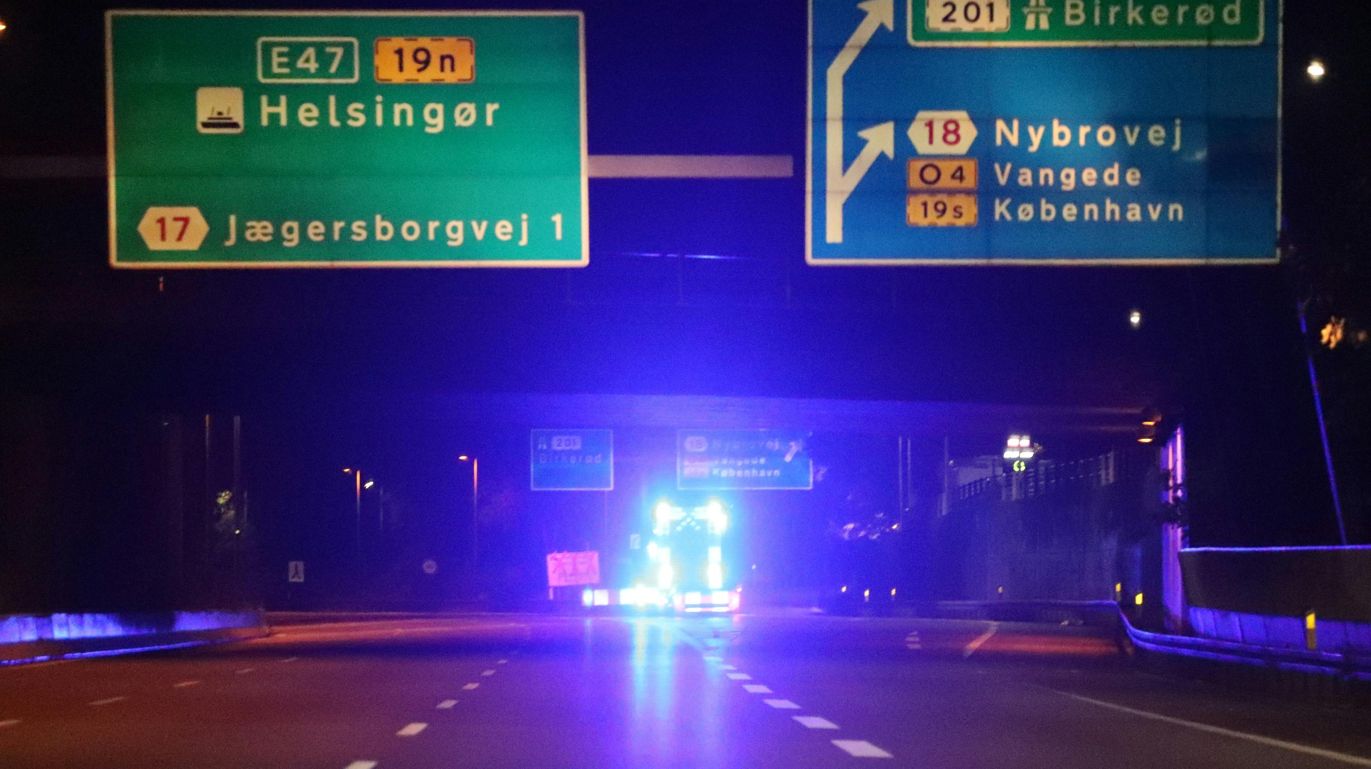 Området blev i forbindelse med efterforskningen afspærret, men afspærringen er ophævet igen.