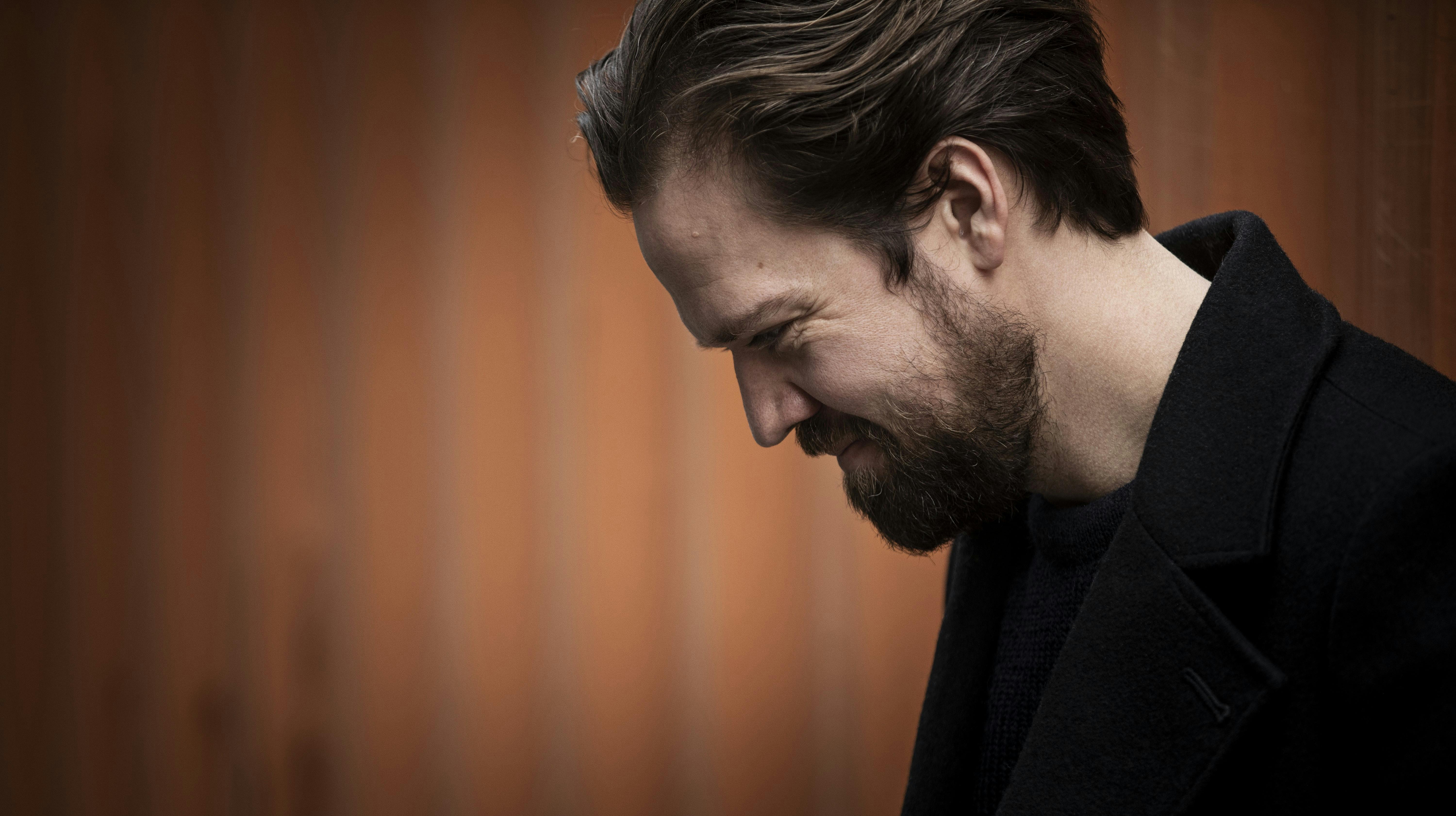 Thomas Warberg tager det helt store "flytte-skridt". Og det er dyrt. Meget dyrt!