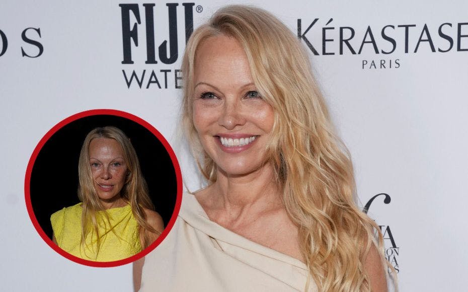 Pamela Anderson dukkede op til fest uden den ansigtsmaling, hun normalt gør sig i til offentlige begivenheder.