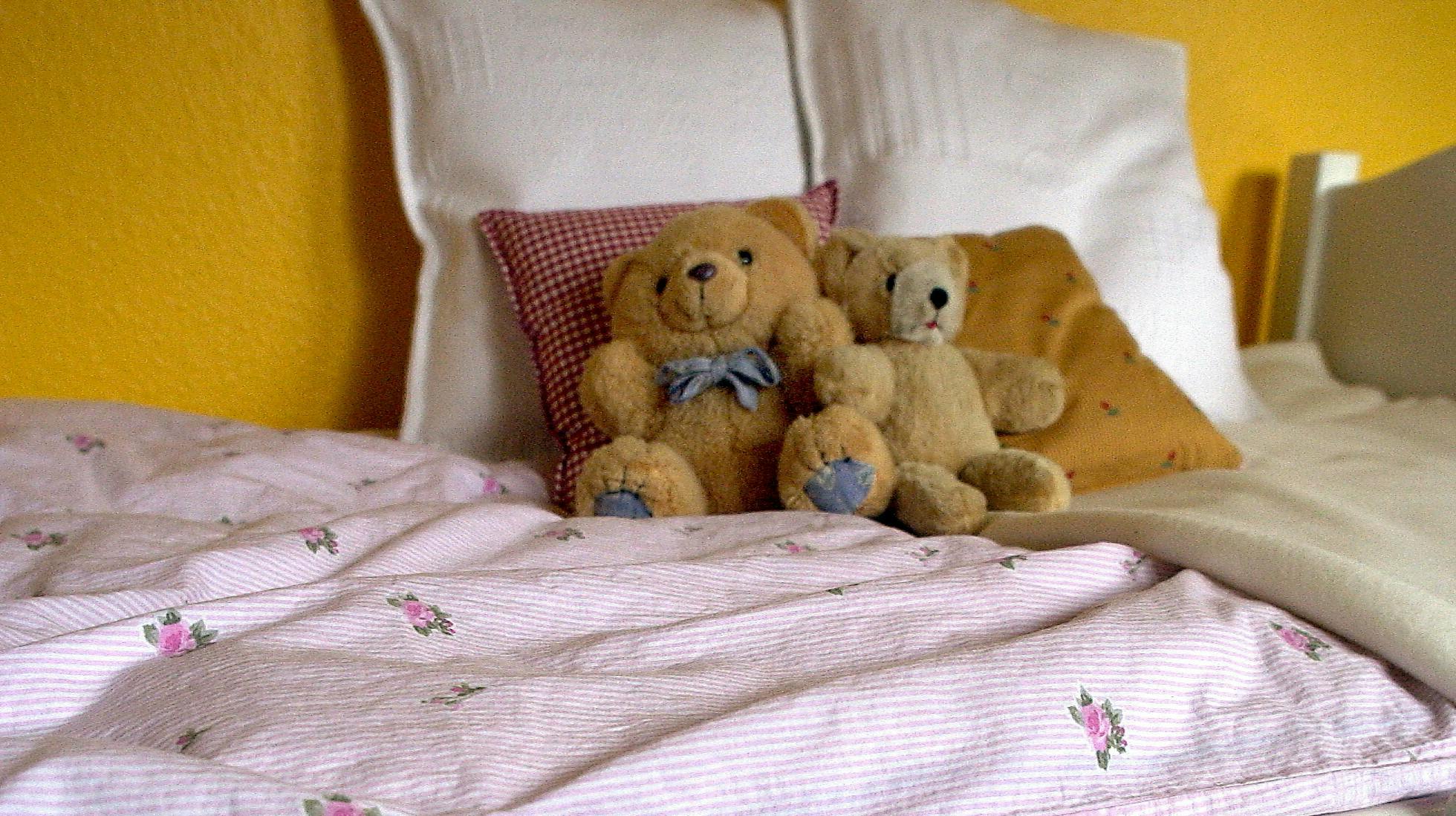 Den 21-årige mand blev anholdt i maj i en 11-årige piges værelse.