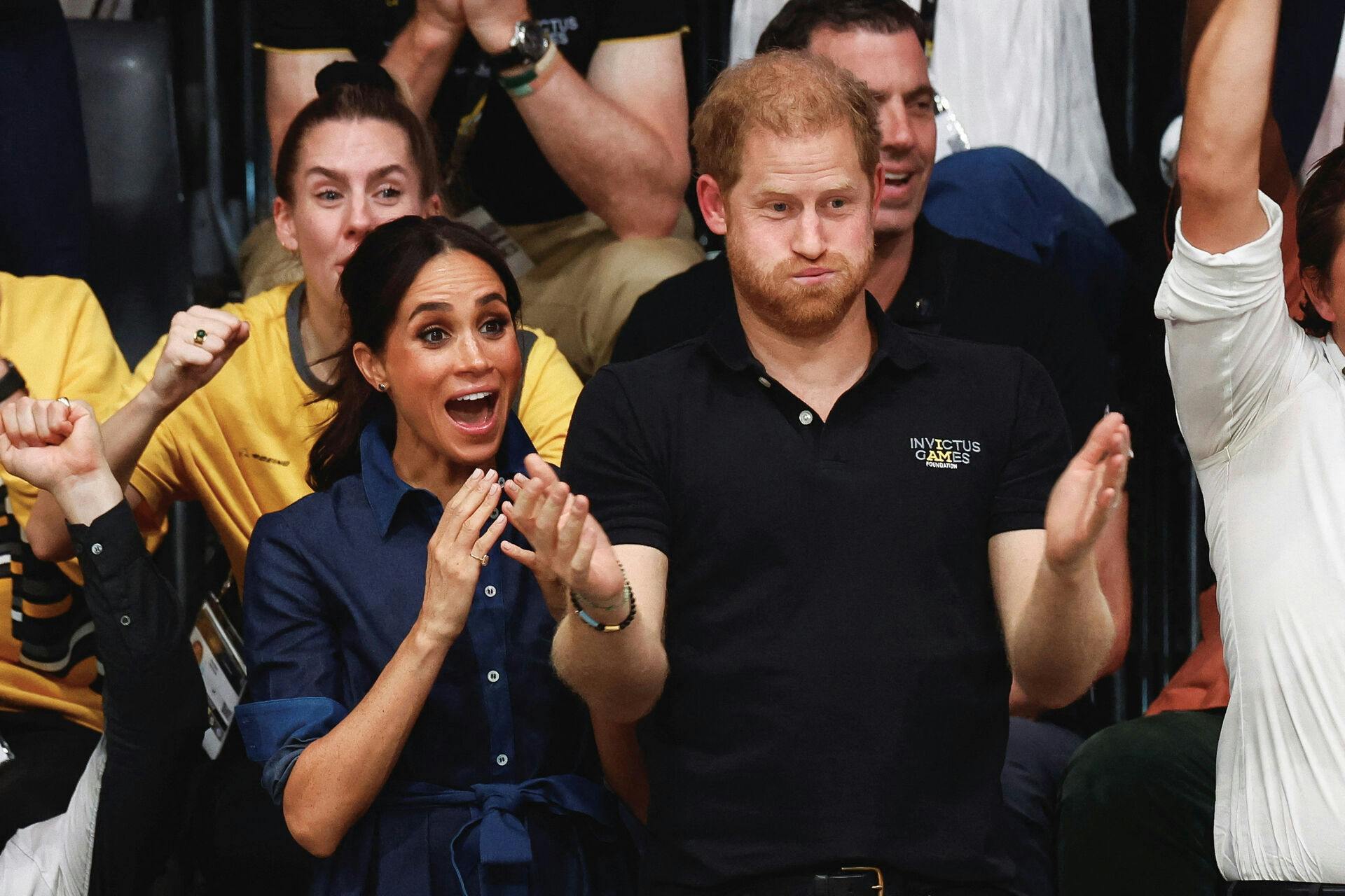 Britain's Prince Harry, Duke of Sussex and his wife Meghan, Duchess of Sussex, attend the sitting volleyball finals at the 2023 Invictus Games, an international multi-sport event for injured soldiers, in Duesseldorf, Germany September 15, 2023. REUTERS/Piroschka Van De Wouw TPX IMAGES OF THE DAY