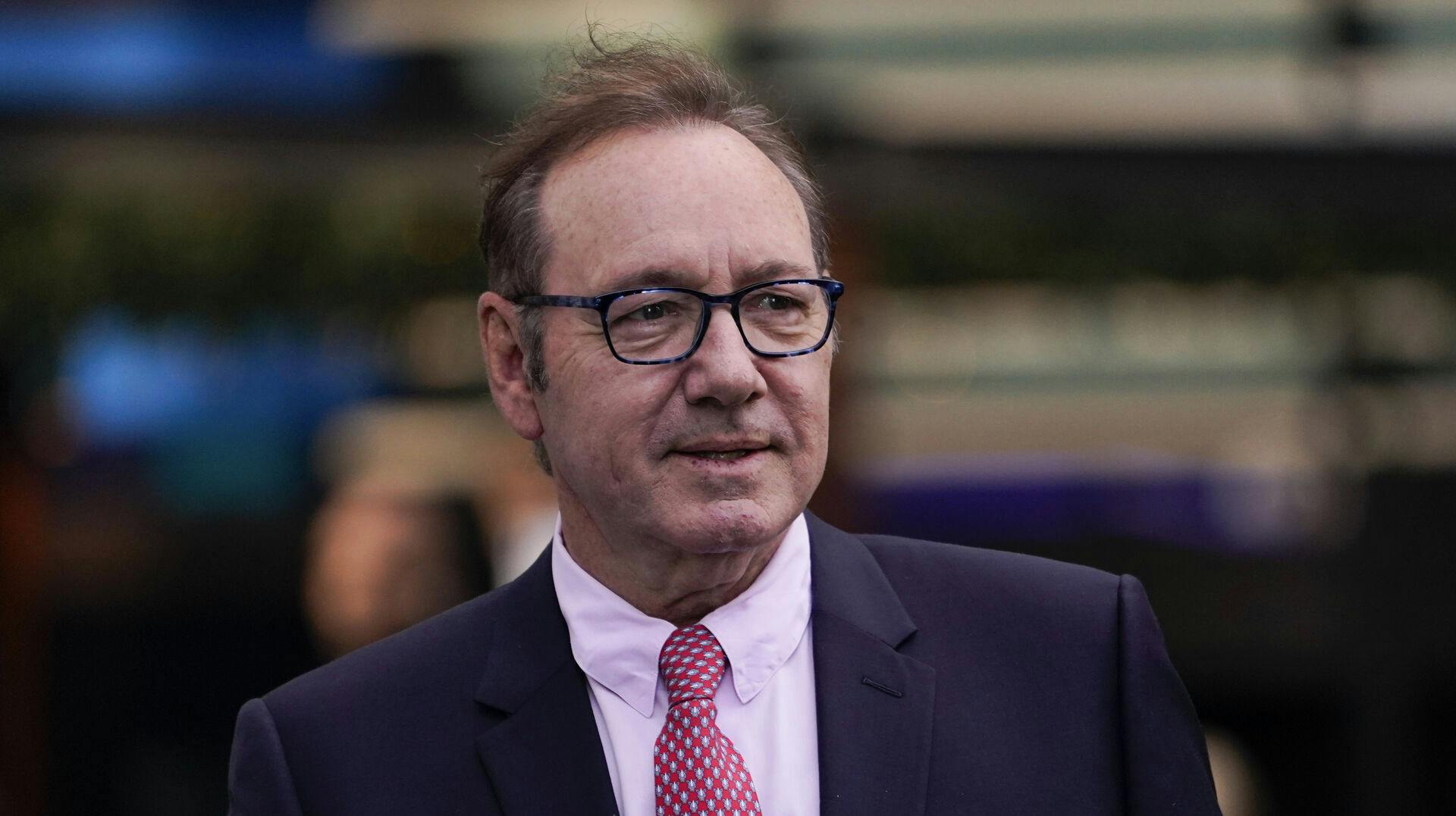 Kevin Spacey blev hastet til hospitalet, da han frygtede, at han var ved at få et hjerteanfald.