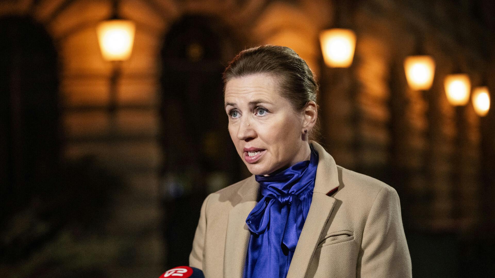 Søndag aften udtaler Mette Frederiksen sig om angrebet på Israel.