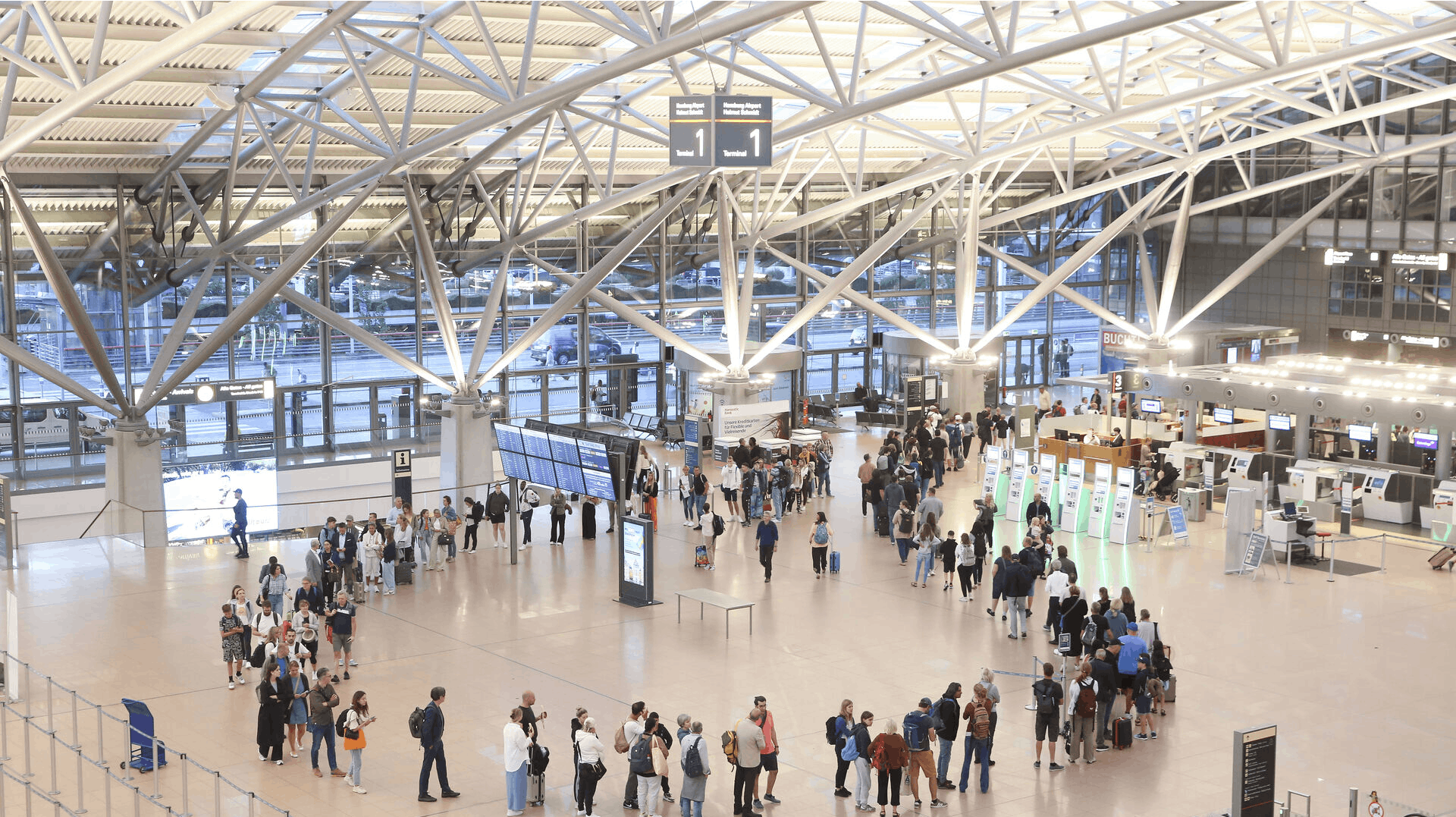Et fly fra Iran, der mandag er landet i Hamborgs lufthavn, er blevet udsat for trusler. Derfor er alt flytrafik fra den tyske lufthavn lige nu lukket ned.