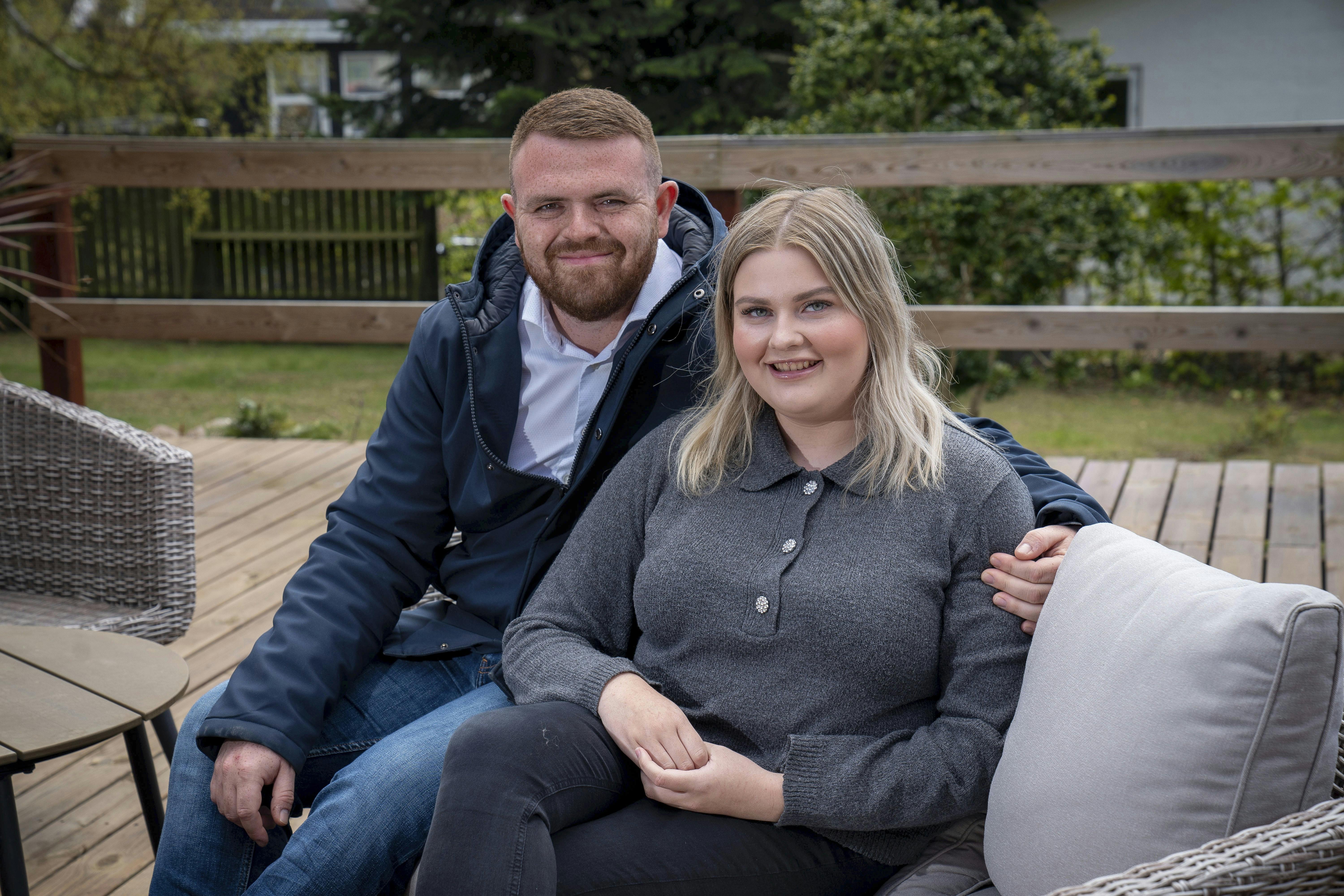 Martin Lundgaard og Anne Sofie bor sammen i Kalundborg. De venter deres første barn, som kommer til verden til marts.&nbsp;