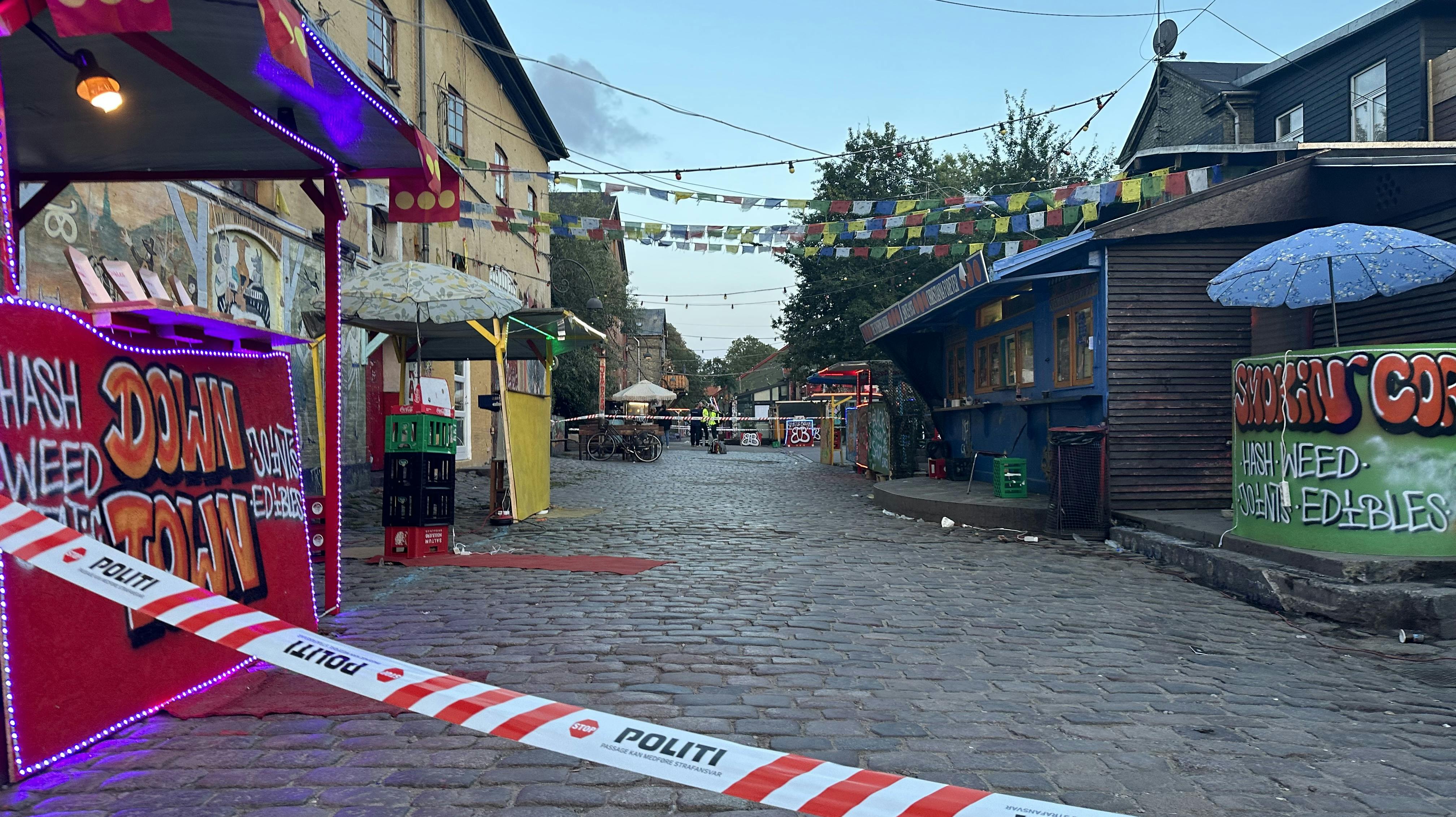 26. august blev et 30-årigt prøvemedlem af Hells Angels skudt og dræbt på Christiania i København. Siden har politiet forsøgt at forhindre en yderligere eskalering af en påstået konflikt mellem banden LTF og Hells Angels.