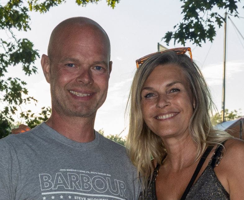 Jan Magnussen med hustruen Christina Birkhede på Roskilde Festival.