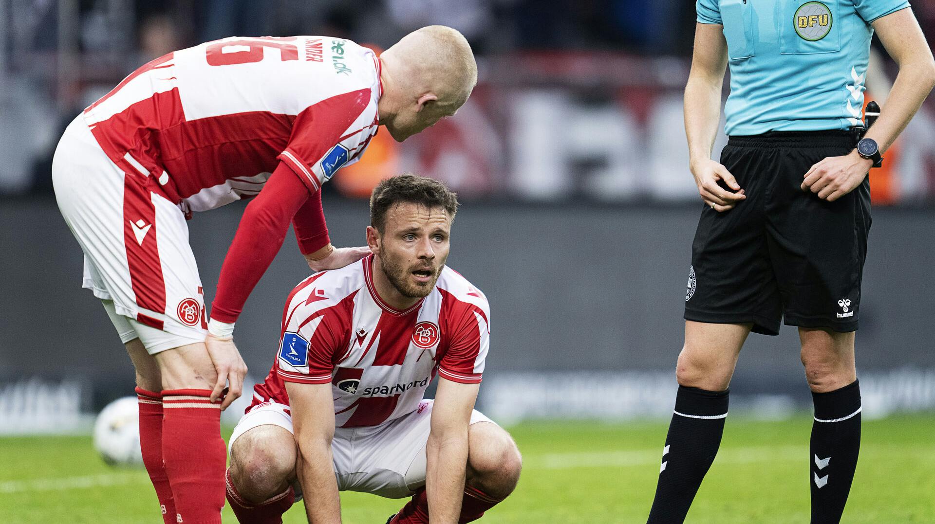Kristoffer Pallesen er nødt til at lægge støvlerne på hylden.
