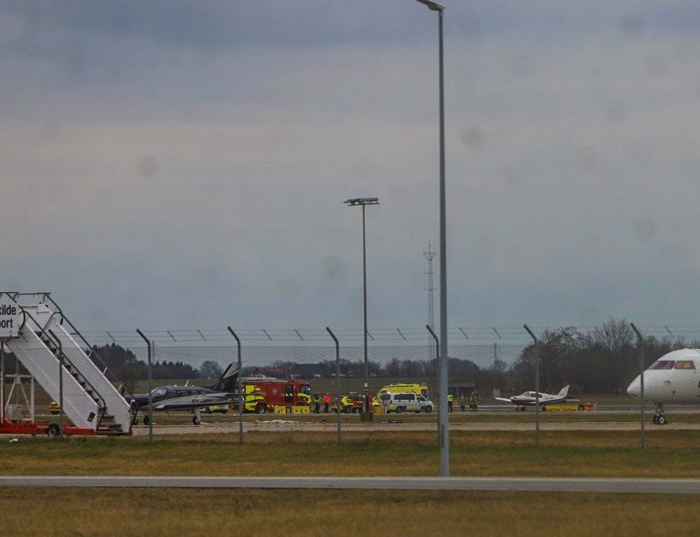 Her ses billeder tilbage fra marts måned, da et fly måtte nødlande i Roskilde Lufthavn - mandag skete det så igen. OBS: Arkivfoto.