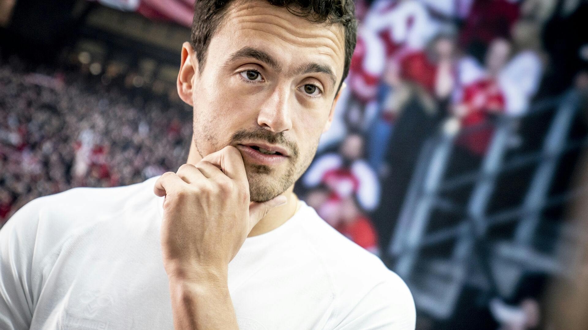 Thomas Delaney må fortsat sidde ude en lille måneds tid med det brækkede kraveben.