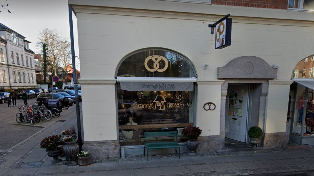 Grannys House på Frederiksberg har fået en sur smiley.