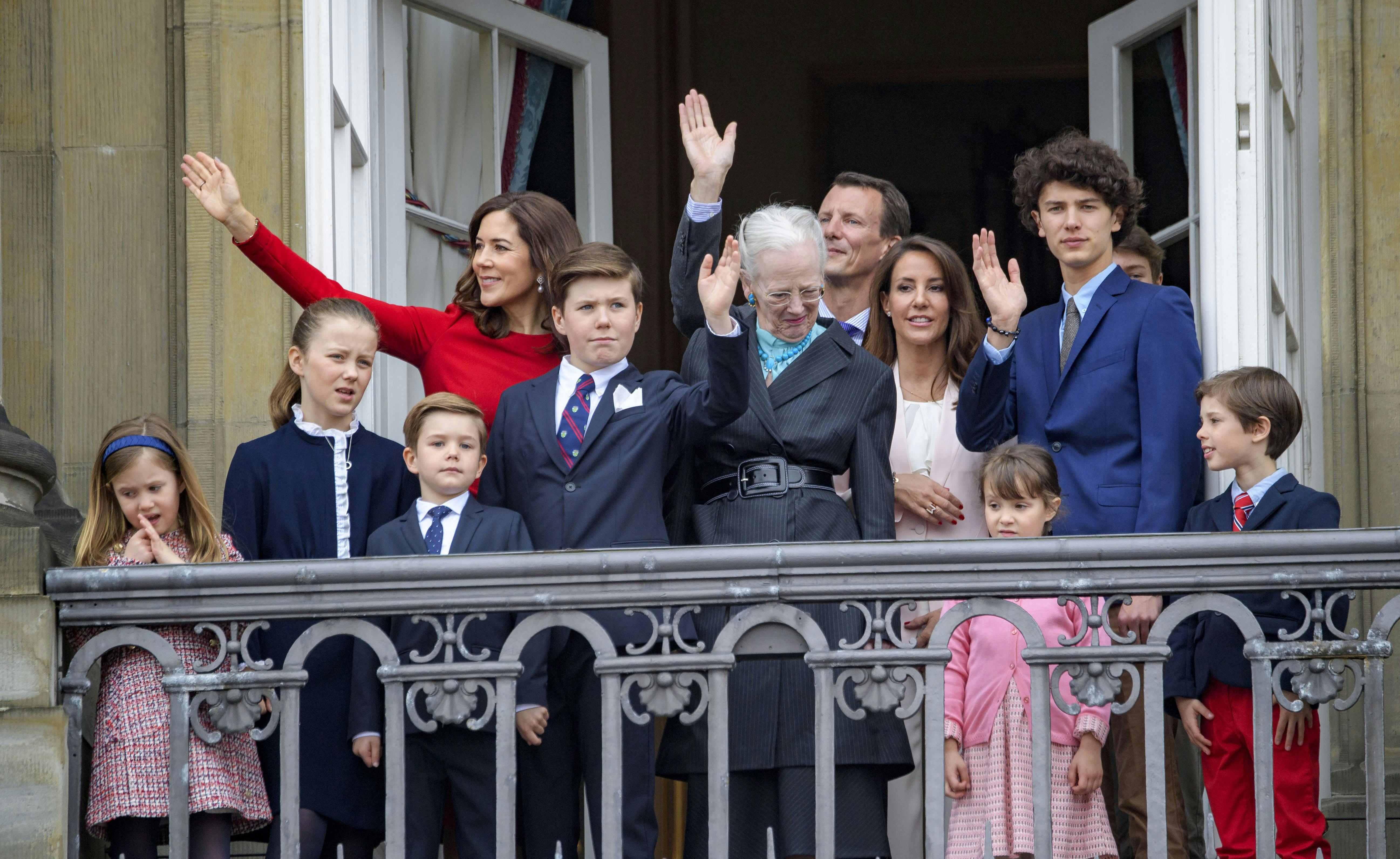 HM dronningens fødselsdag. Med hele den kongelige familie pŒ balkonen Dato: 16.4.2018 Sted: AmalienborgJournalist: trine LarsenFoto: Copyright: Martin H¿ien/Billed-Bladet