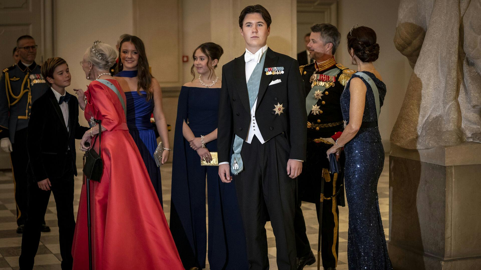 Nu er der dj og dans ved prins Christians 18 års fødselsdag.