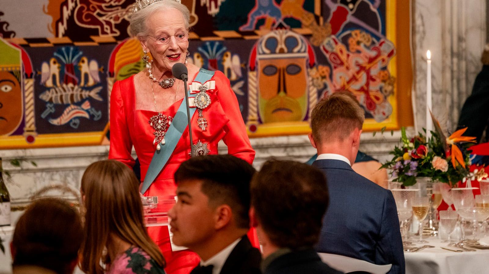 Dronning Margrethe var aftenens værtinde til prins Christians 18-års fødselsdagsfest.