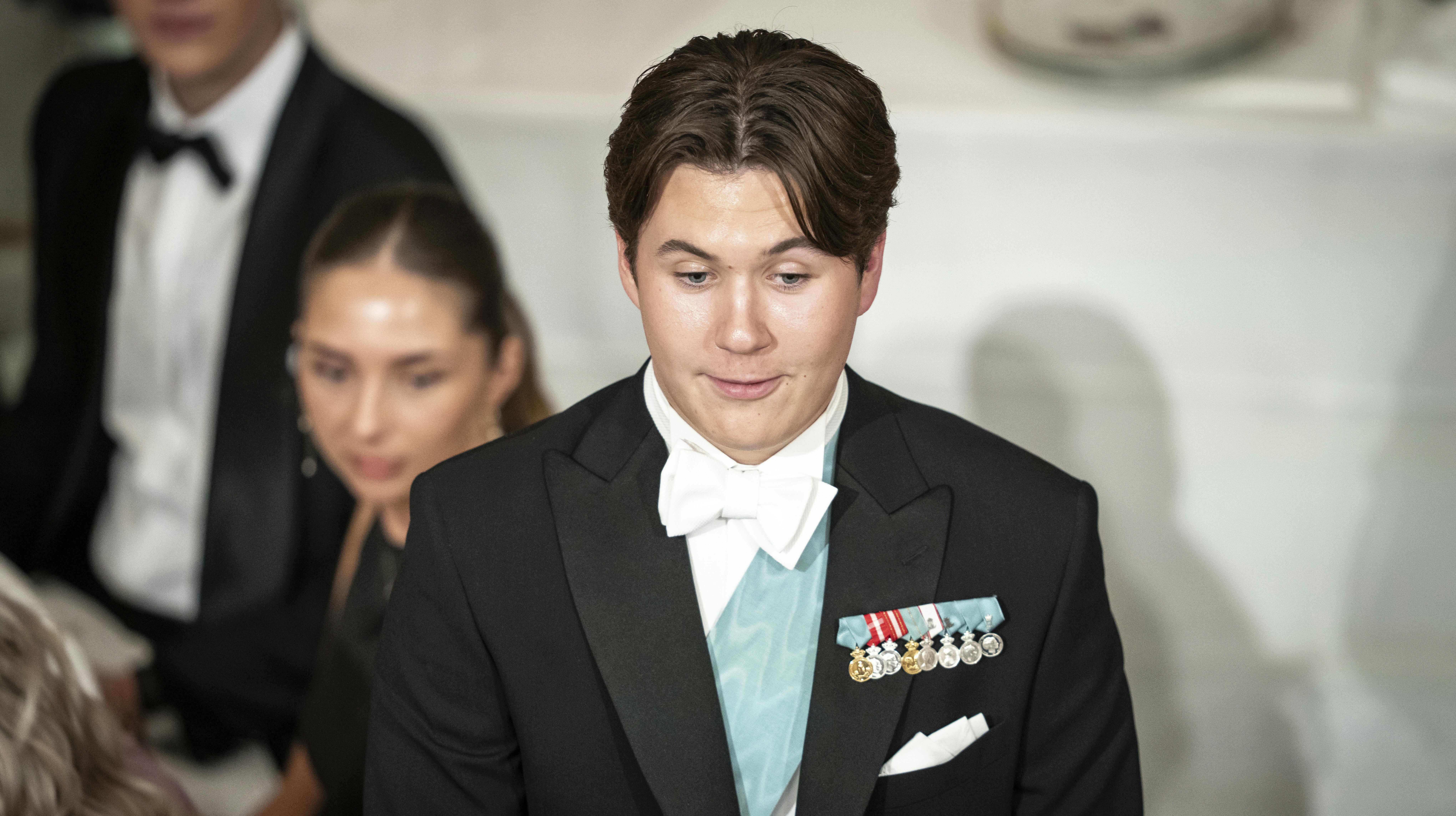 Prins Christian holder tale under sin 18 års fødselsdag, som fejres med en gallamiddag på Christiansborg Slot i København, søndag den 15. oktober 2023.. (Foto: Mads Claus Rasmussen/Ritzau Scanpix)
