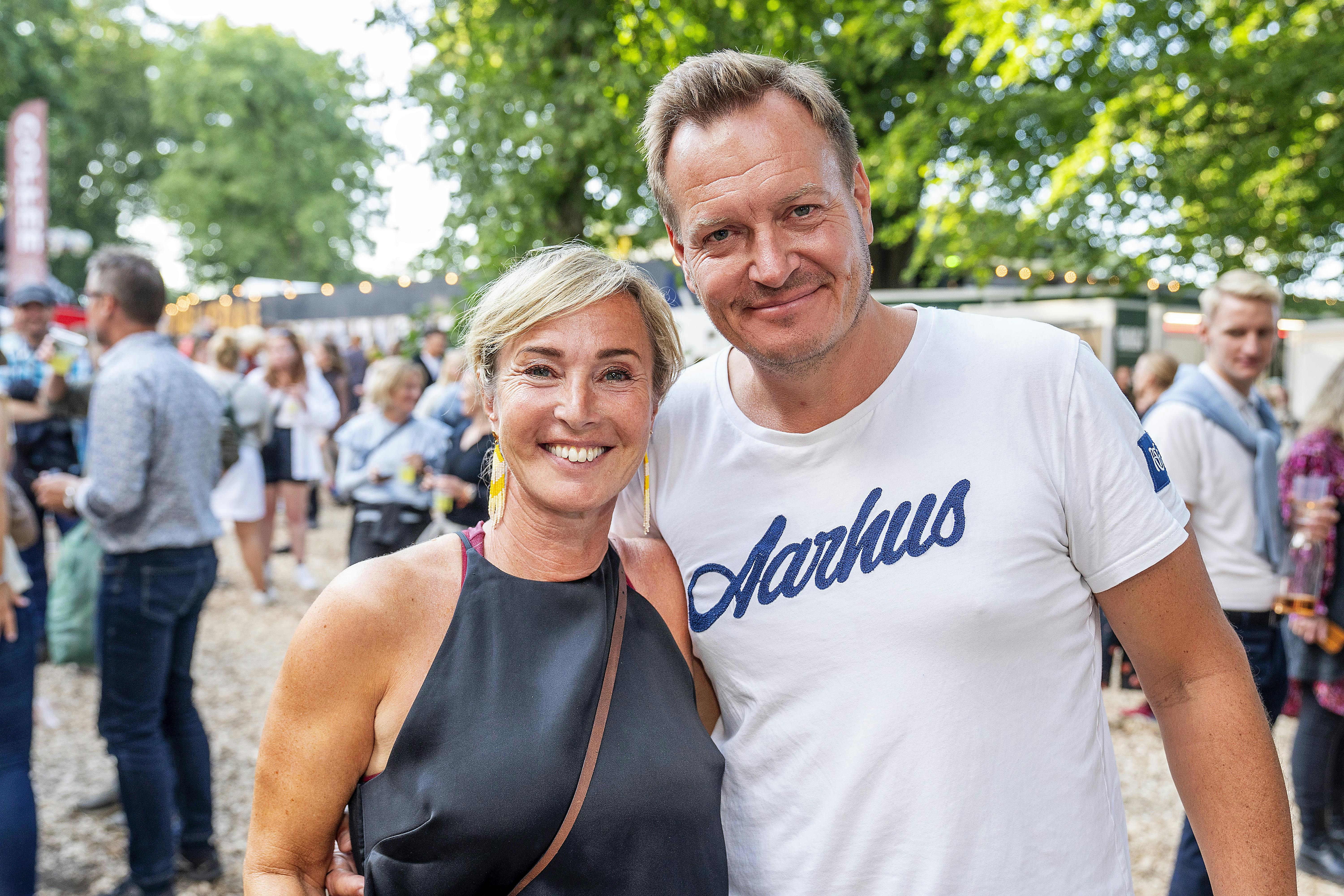 Rasmus Tantholdt og Natasja Crone, 53, har været sammen siden 2016 – og snart skal de giftes.