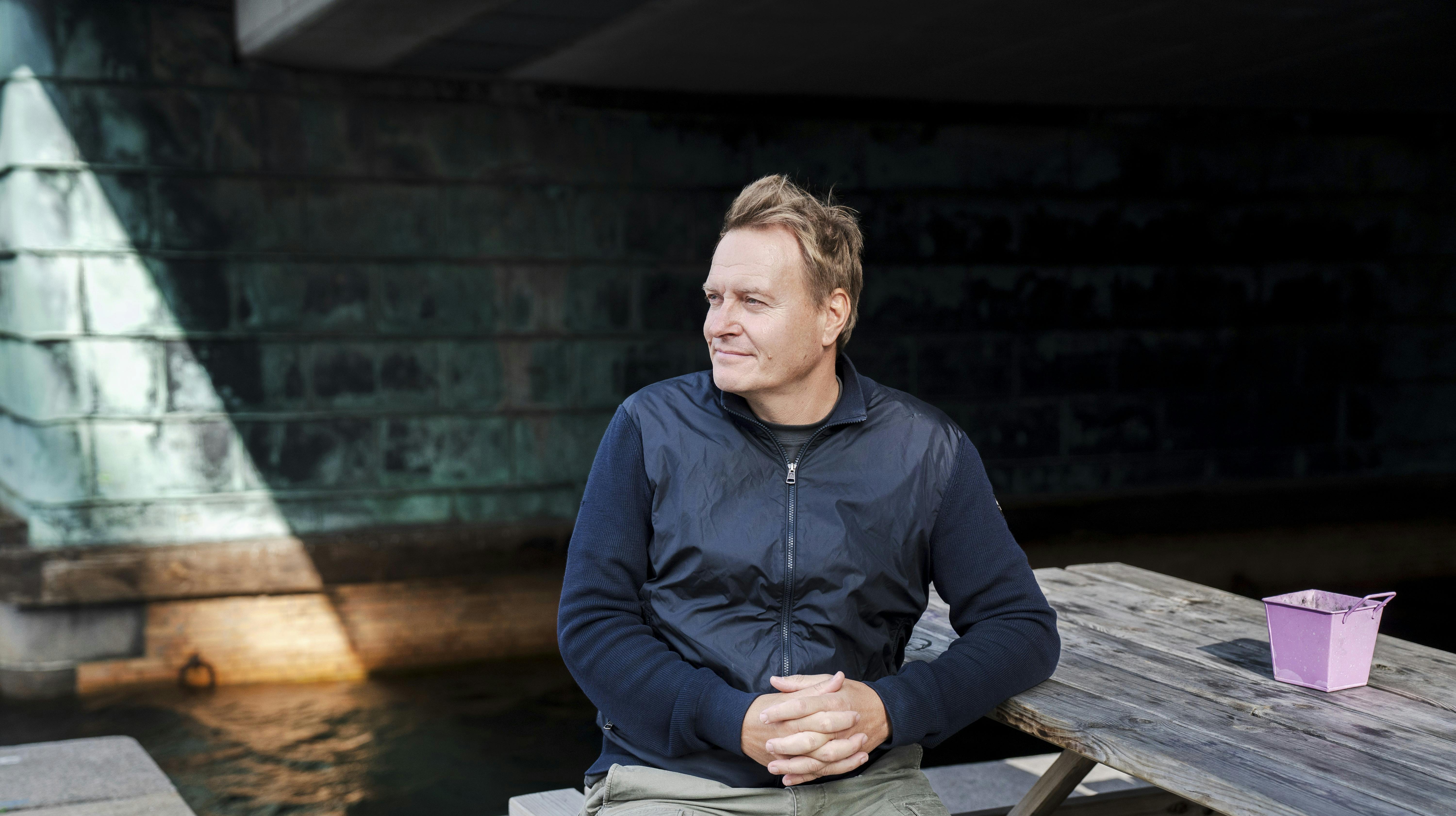 Med alderen har den garvede reporter lært af sine fejl, og han tager i dag mindre risiko i krigszoner.