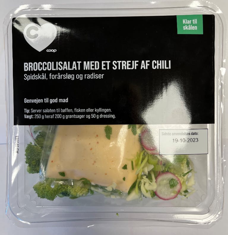 https://imgix.seoghoer.dk/2023-10-17/broccolisalat_0.png