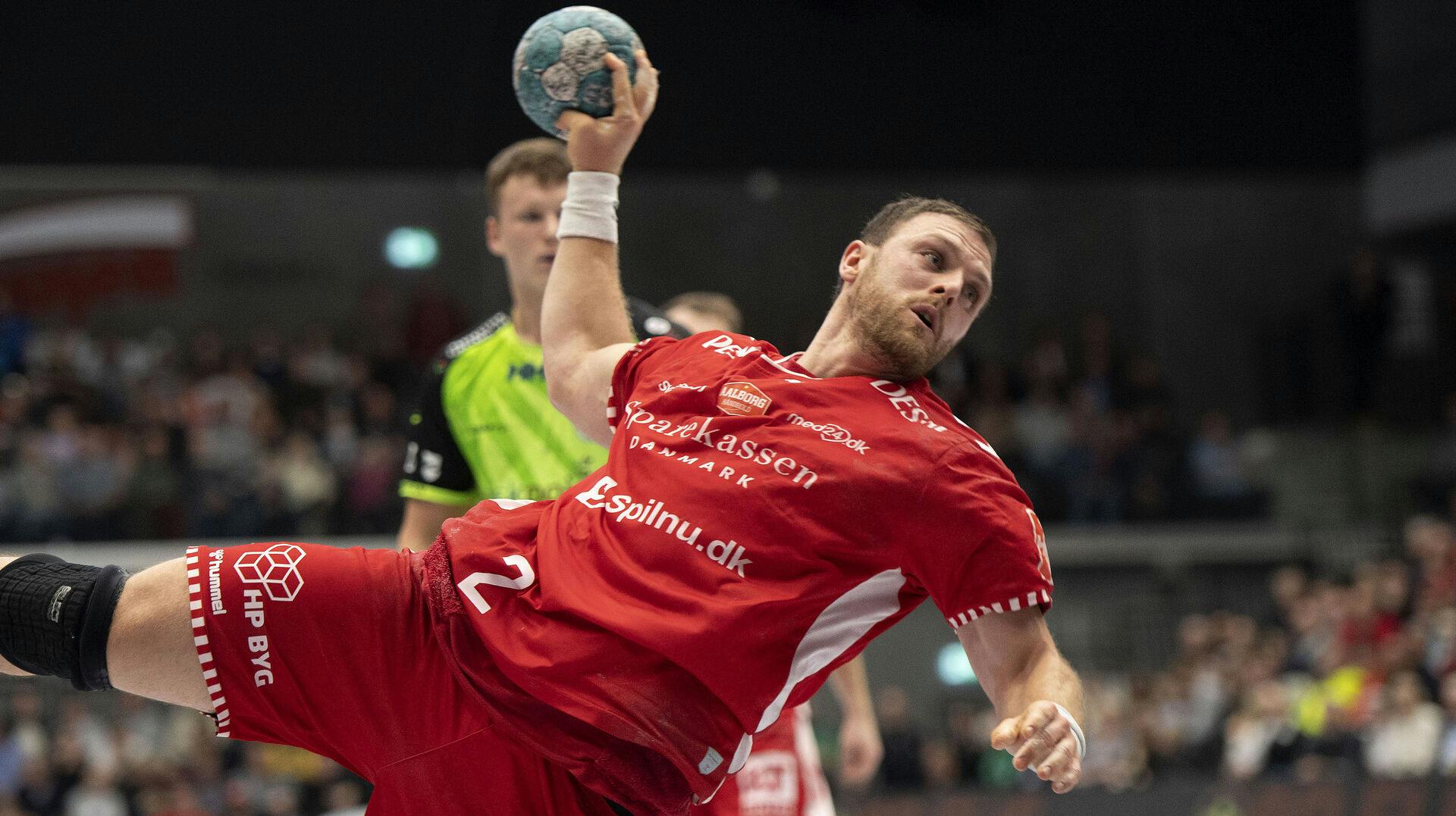 Benjamin Jakobsen stopper øjeblikkeligt