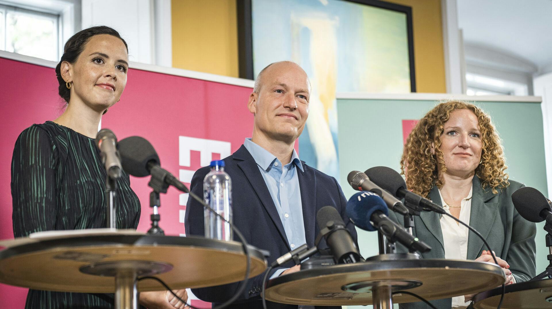 – Vi er dybt ulykkelige over oplysningerne om, at en del af en organisation, som vi tidligere har haft samarbejde med, angiveligt har deltaget i angrebet den 7. oktober, siger Rasmus Holme, der er forretningsudvalgsansvarlig i Enhedslisten.