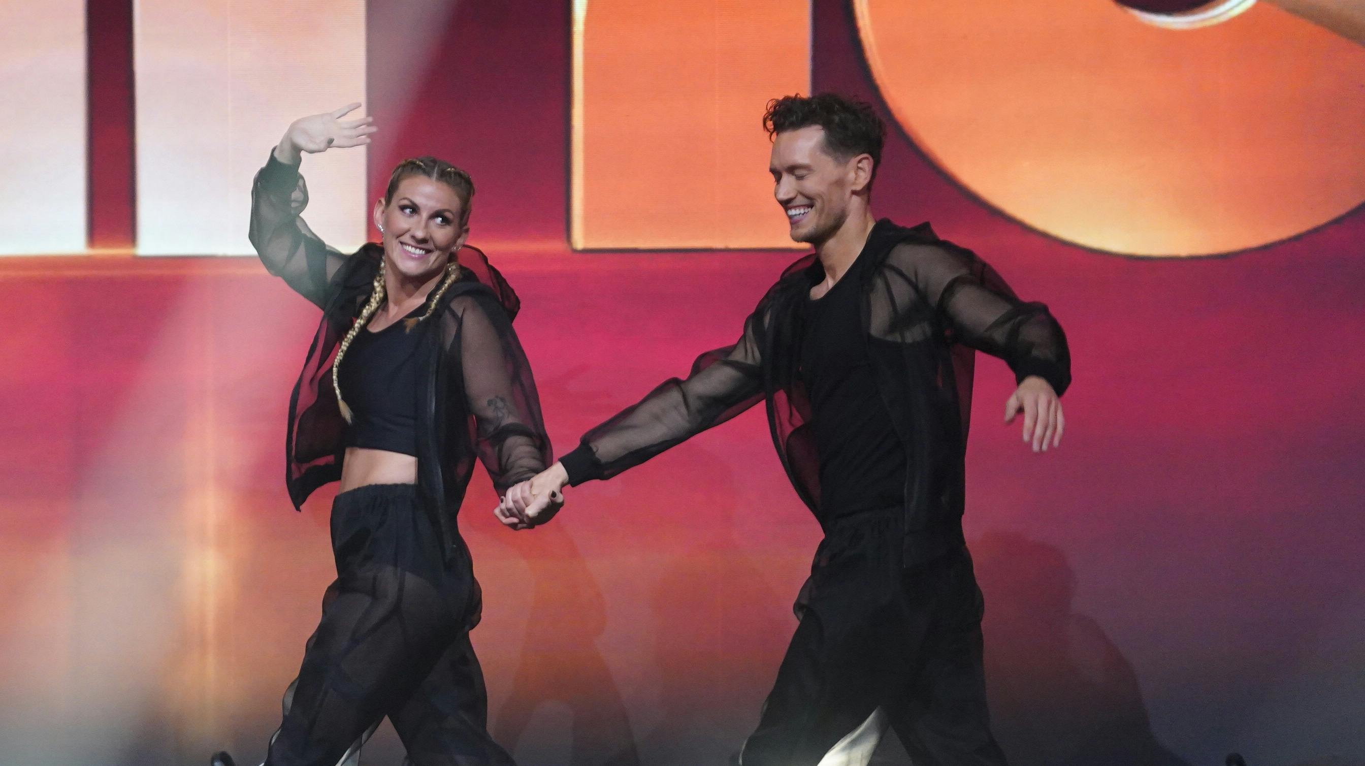 Mette Sommer og Morten Kjeldgaard dansede sig videre til næste uge. 