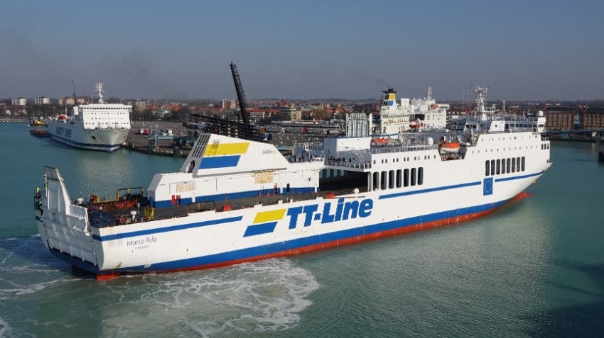 Marco Polo-færgen er gået på grund. Den var på vej fra Trelleborg til Karlshamn. 