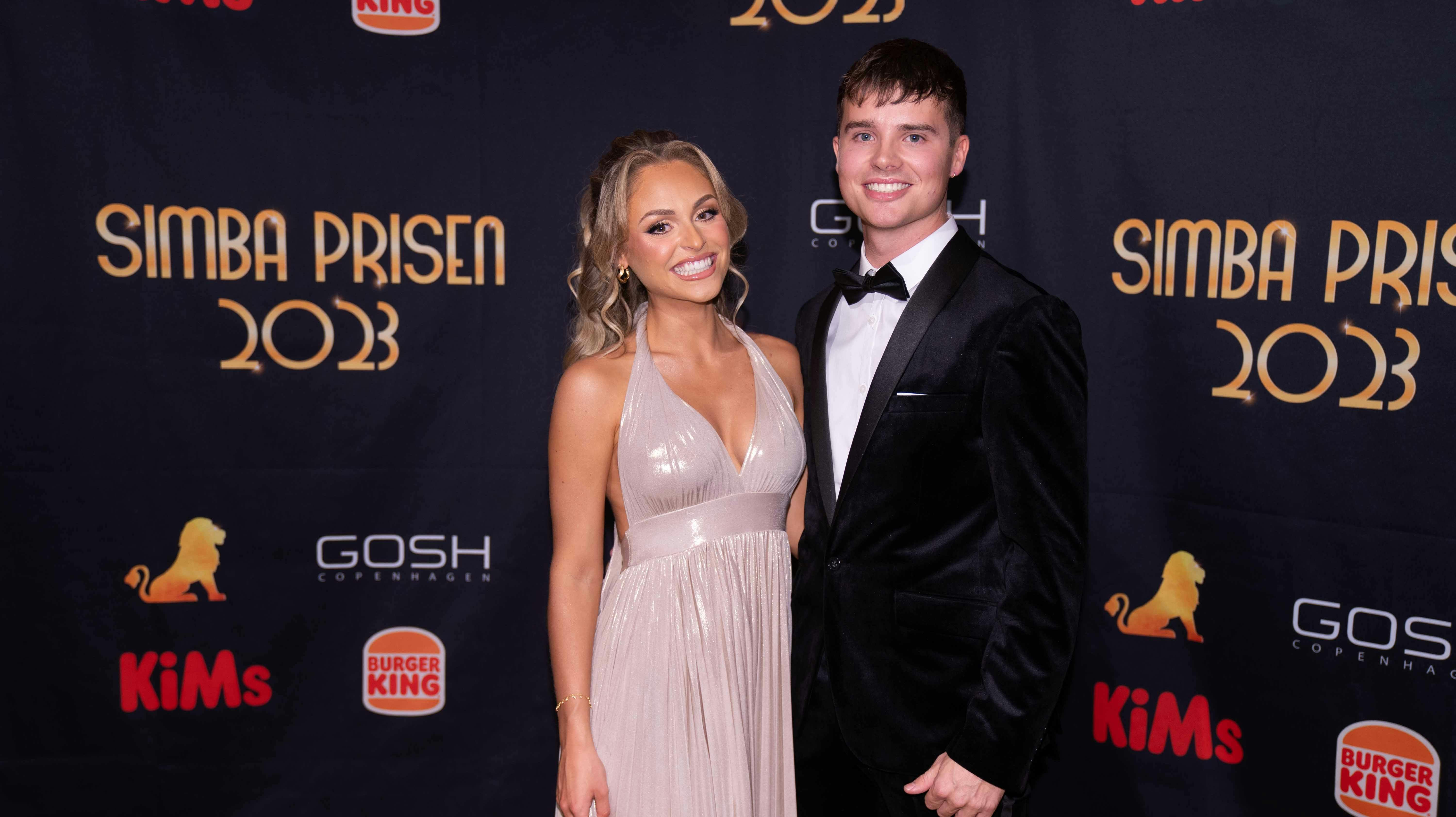 Jasmin og Mika skal være forældre til april.